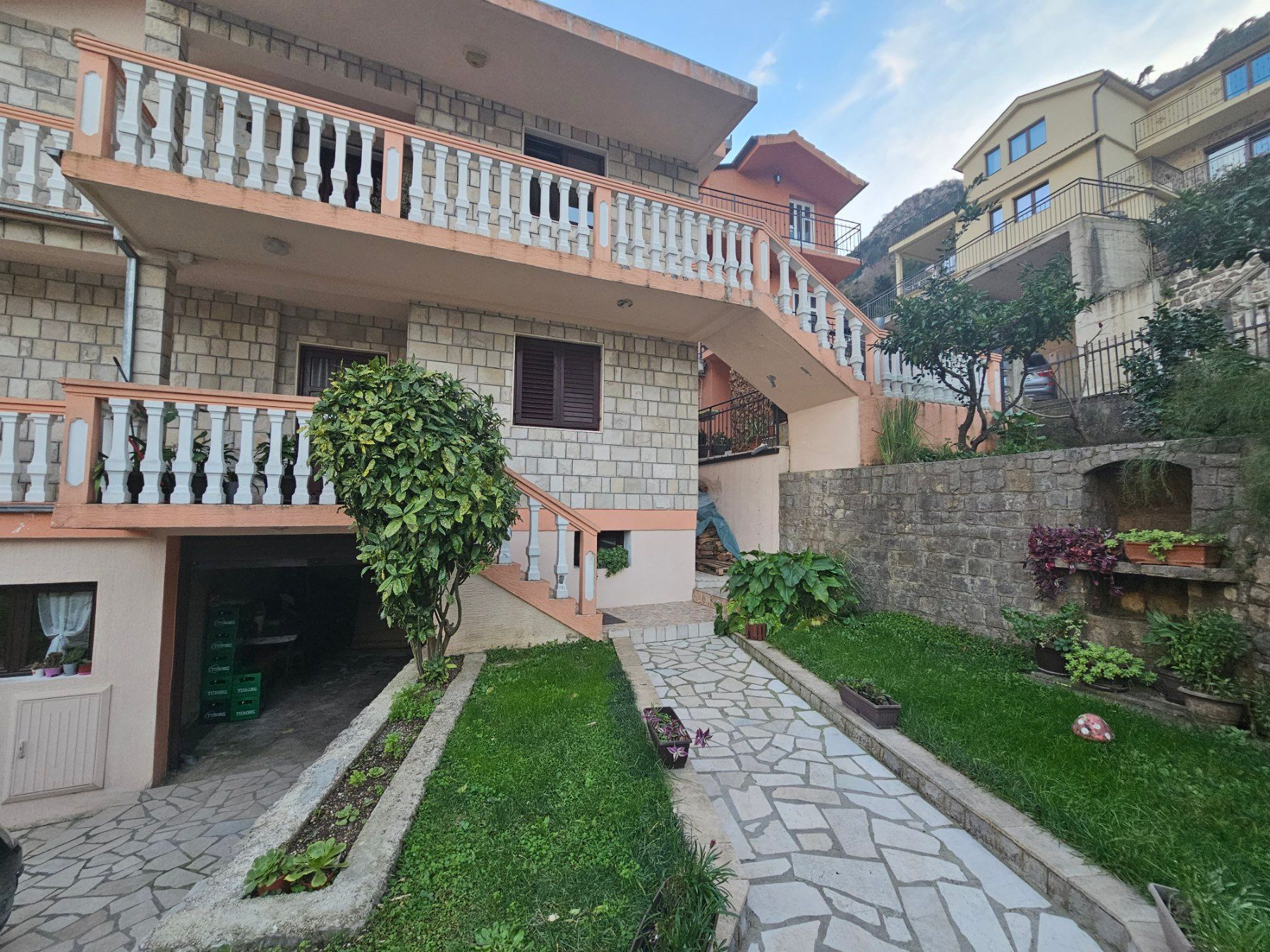 amforaproperty.com/Dve kuće na prvoj liniji mora, Muo,Kotor-Pogled na More i Sopstvena Ponta