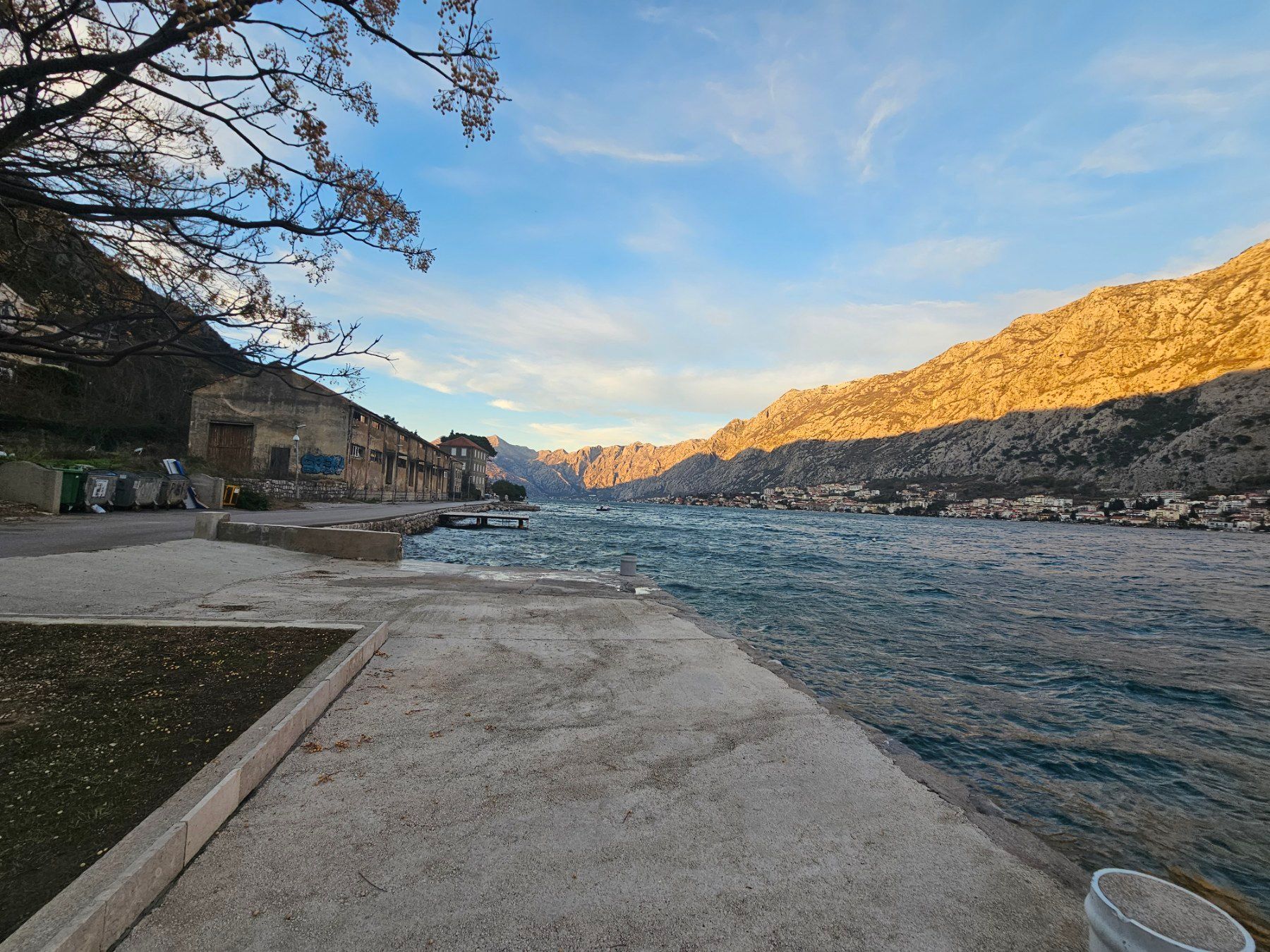 amforaproperty.com/Dve kuće na prvoj liniji mora, Muo,Kotor-Pogled na More i Sopstvena Ponta