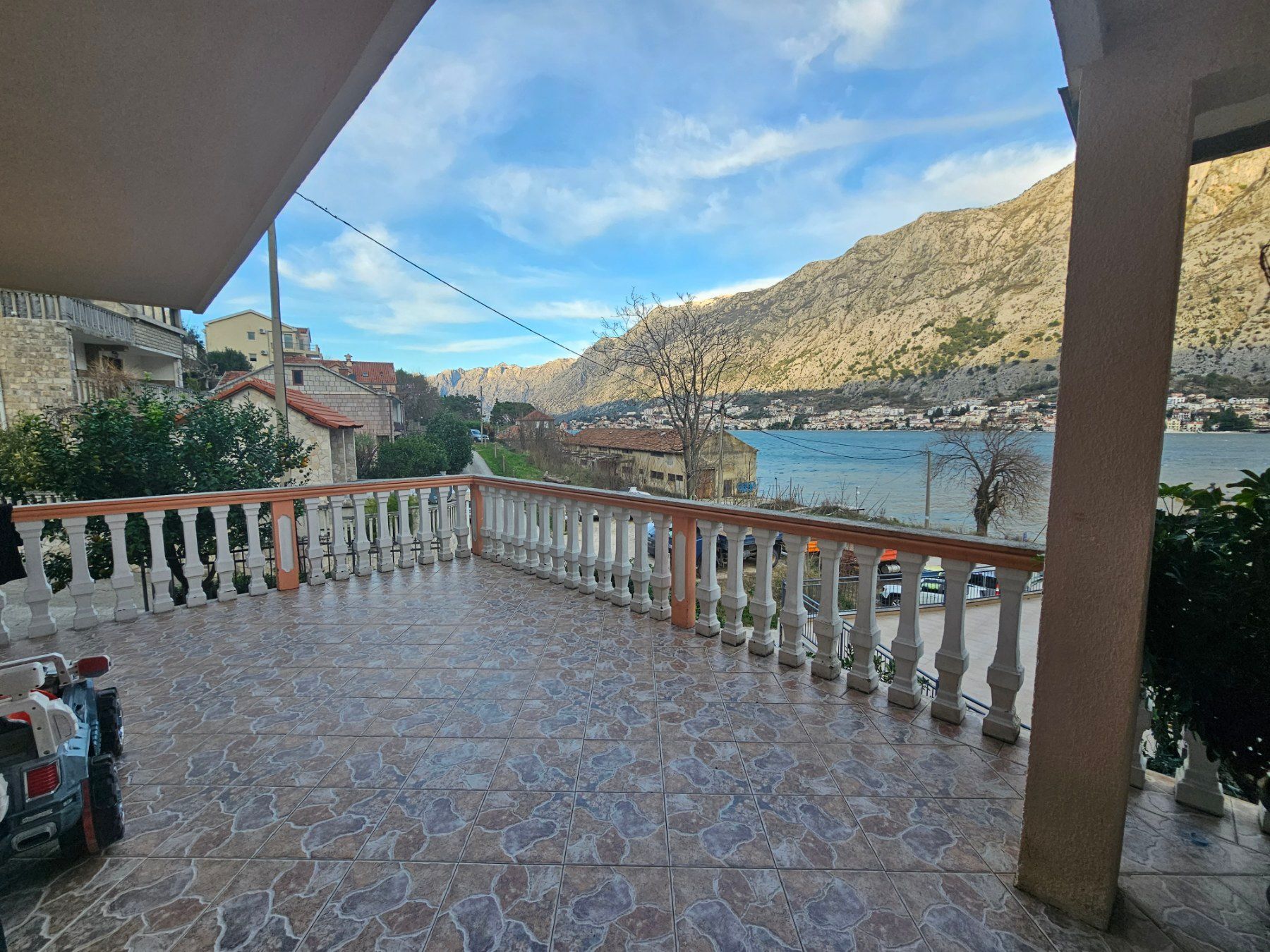 amforaproperty.com/Dve kuće na prvoj liniji mora, Muo,Kotor-Pogled na More i Sopstvena Ponta