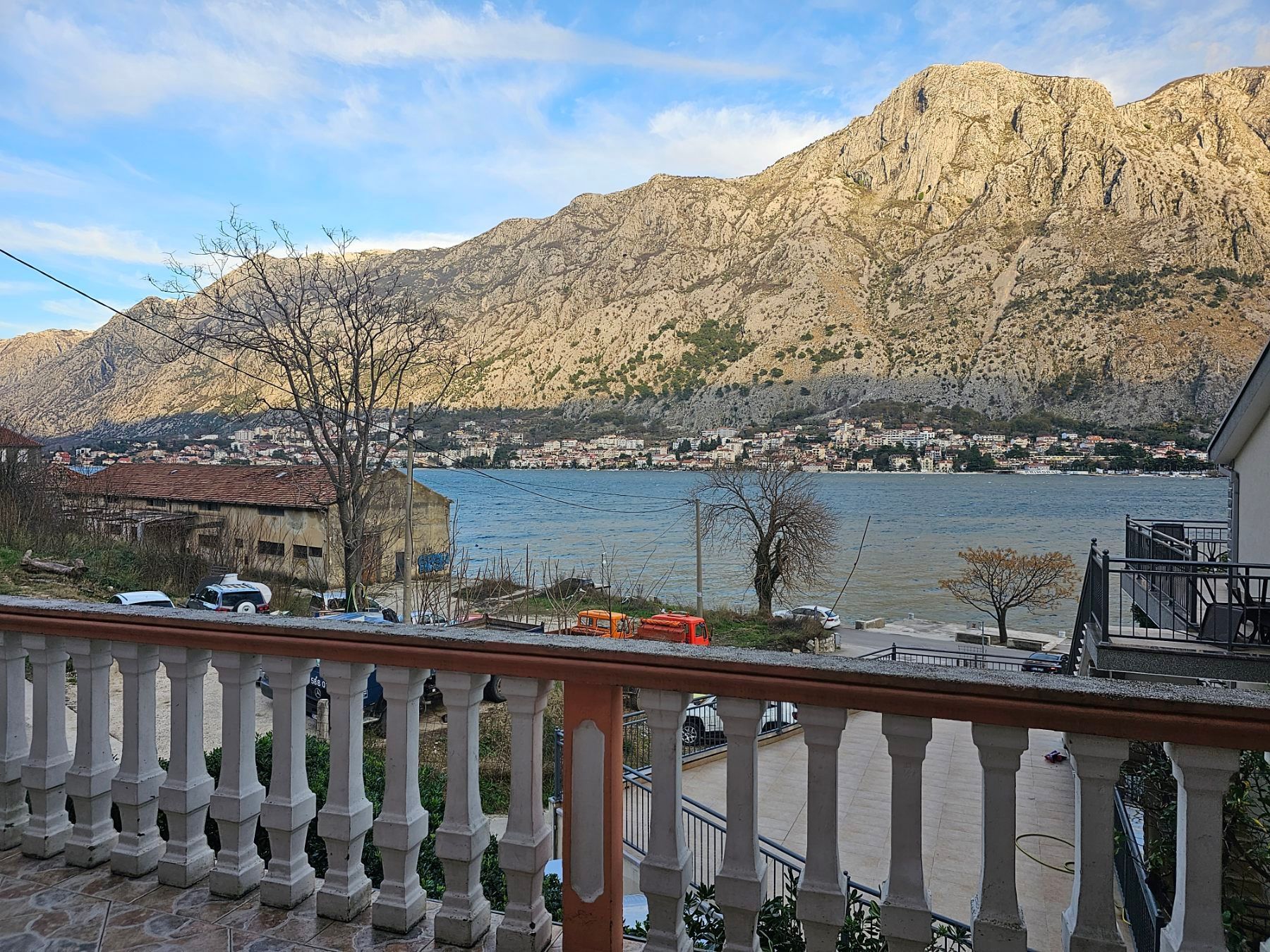 amforaproperty.com/Dve kuće na prvoj liniji mora, Muo,Kotor-Pogled na More i Sopstvena Ponta