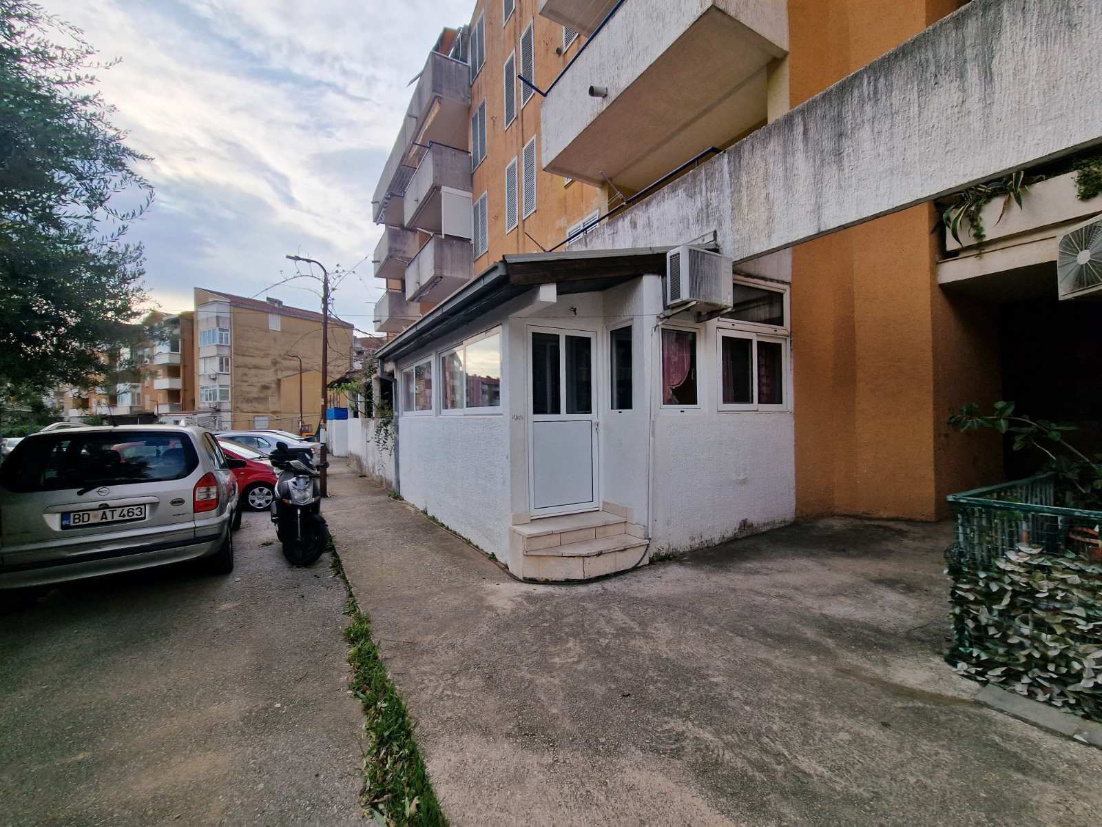 amforaproperty.com/Dvosoban namesten stan na atraktivnoj lokaciji,Budva-Adok