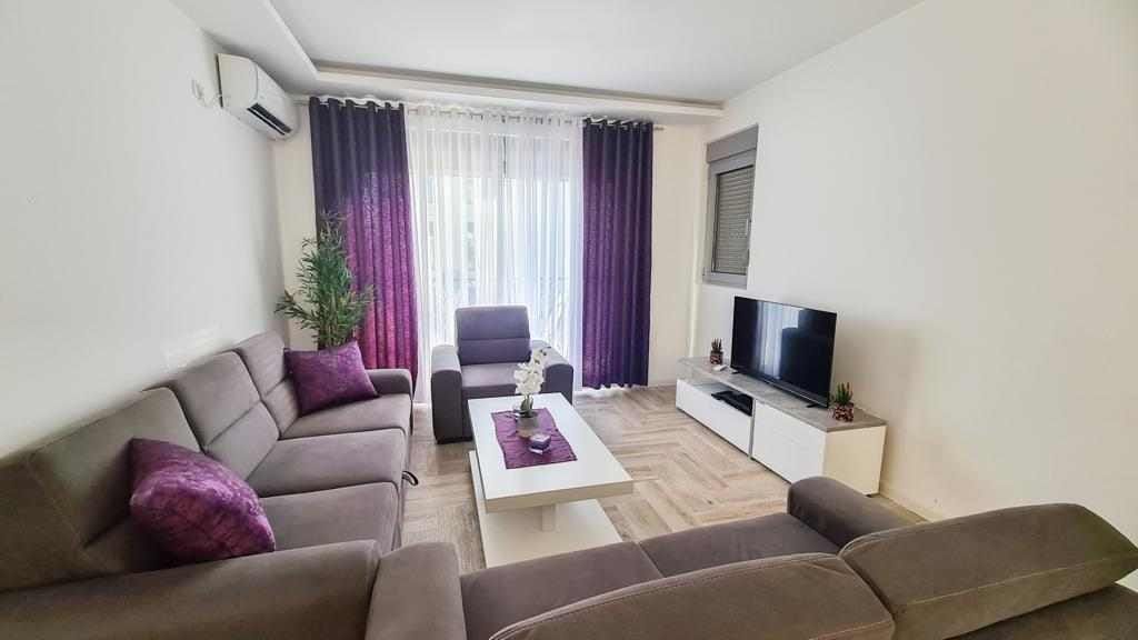 amforaproperty.com/Jednosoban moderno opremljen stan,Tivat (na duzi period)