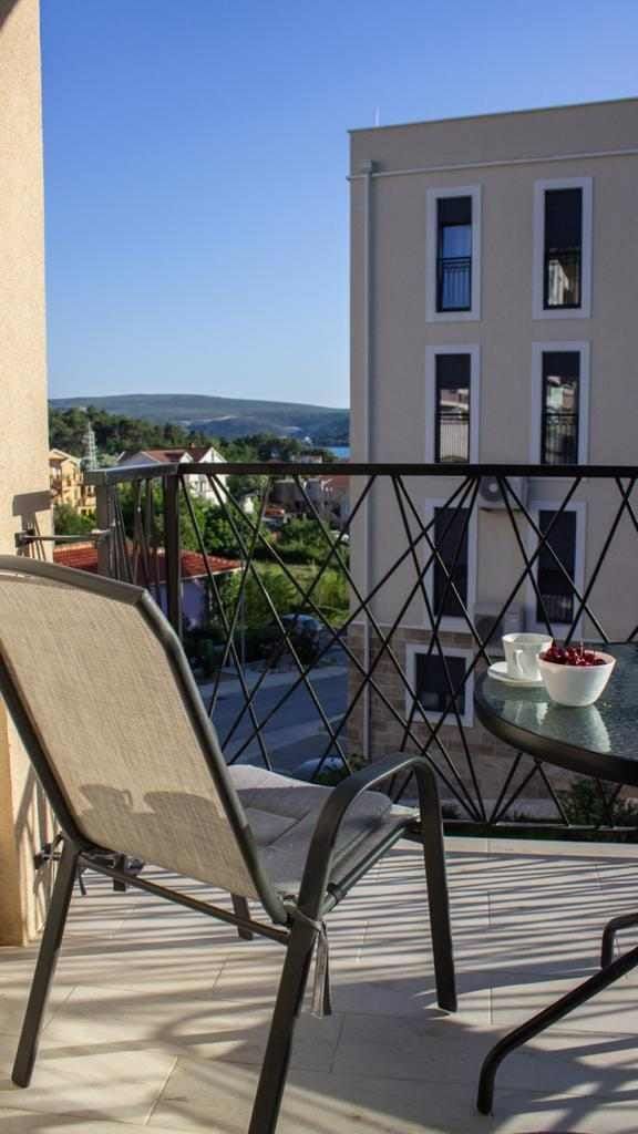 amforaproperty.com/Jednosoban moderno opremljen stan,Tivat (na duzi period)