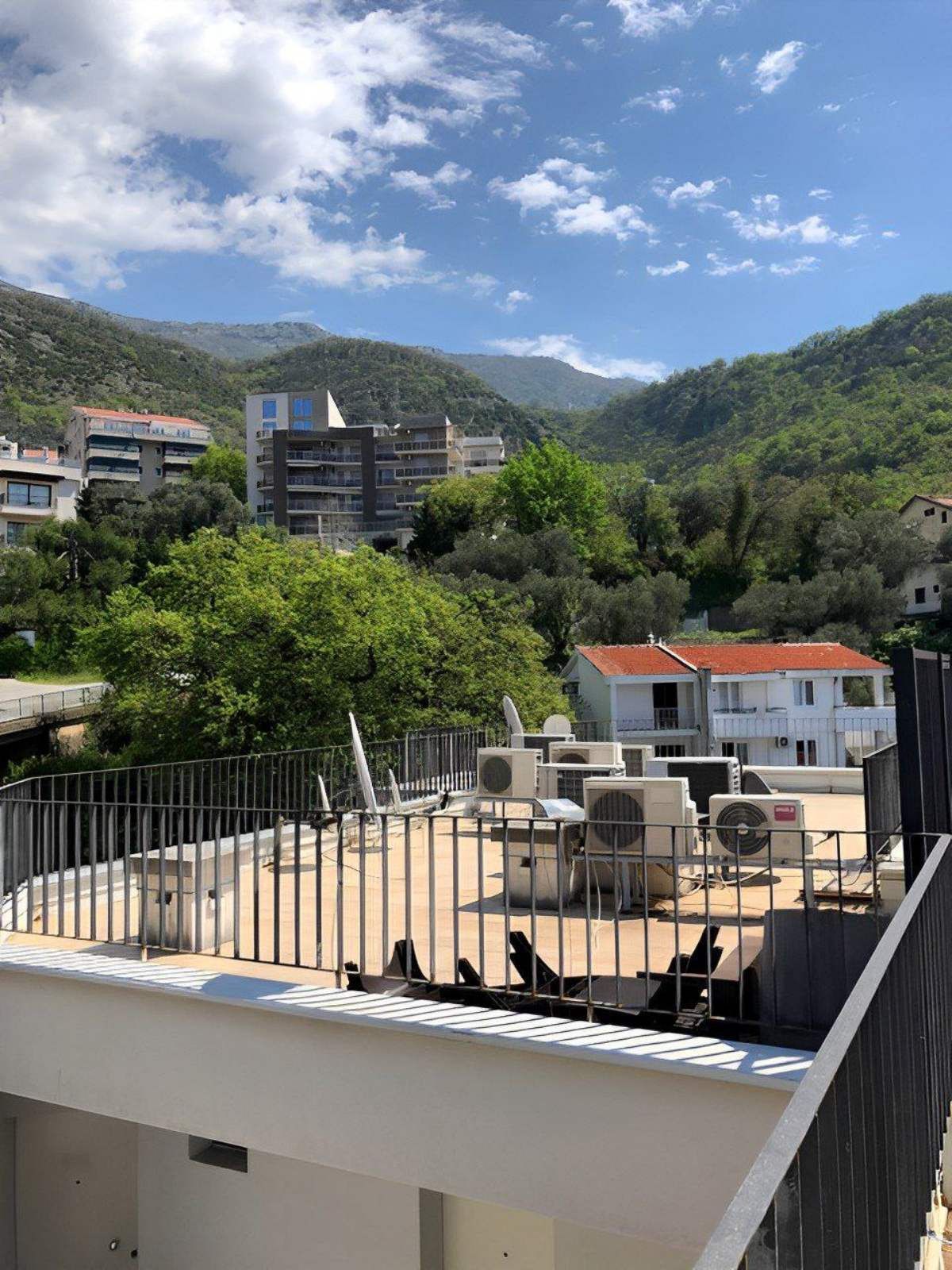 amforaproperty.com/Jednosoban penthouse sa pogledom na more,Budva, Przno