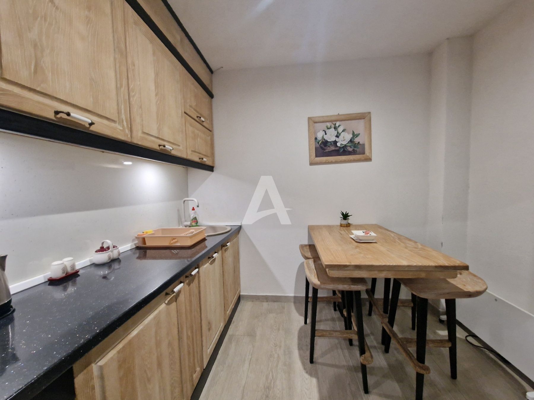 amforaproperty.com/Prodaja Dvosobnog i Jednosobnog duplex stana u centru Budve