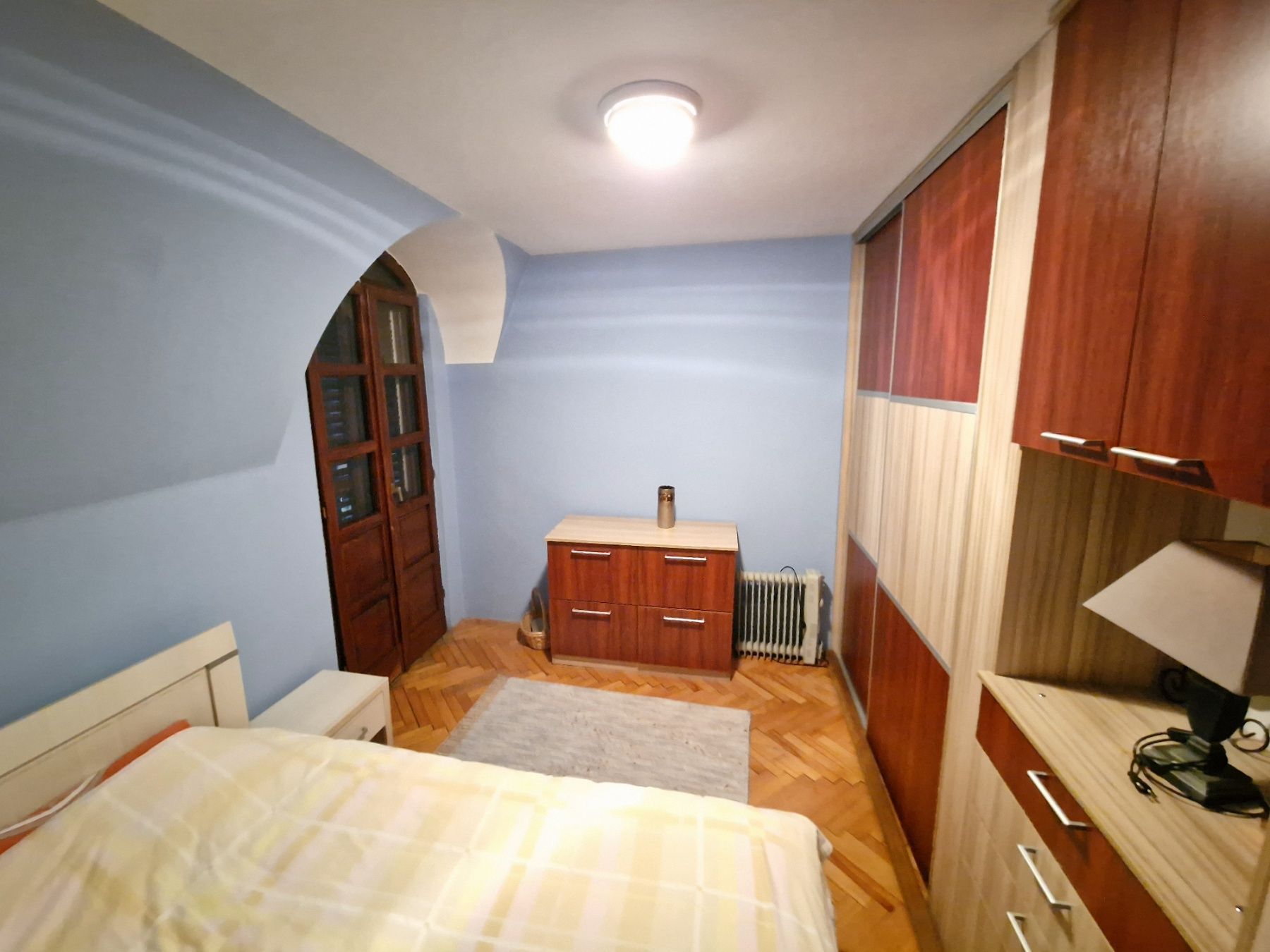 amforaproperty.com/Kuća u centru Cetinja 150m2 sa krovnom terasom od 16m2