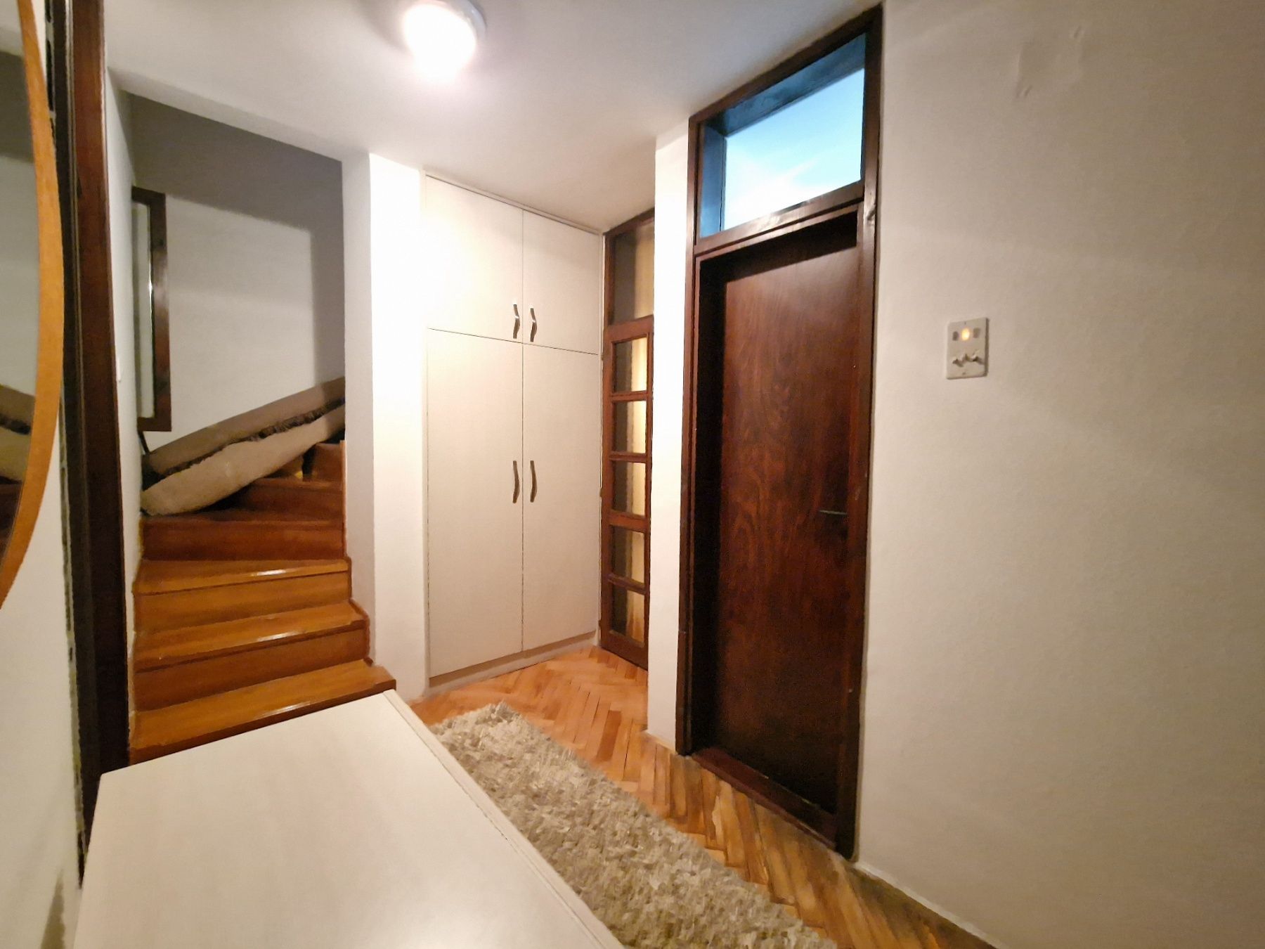 amforaproperty.com/Kuća u centru Cetinja 150m2 sa krovnom terasom od 16m2