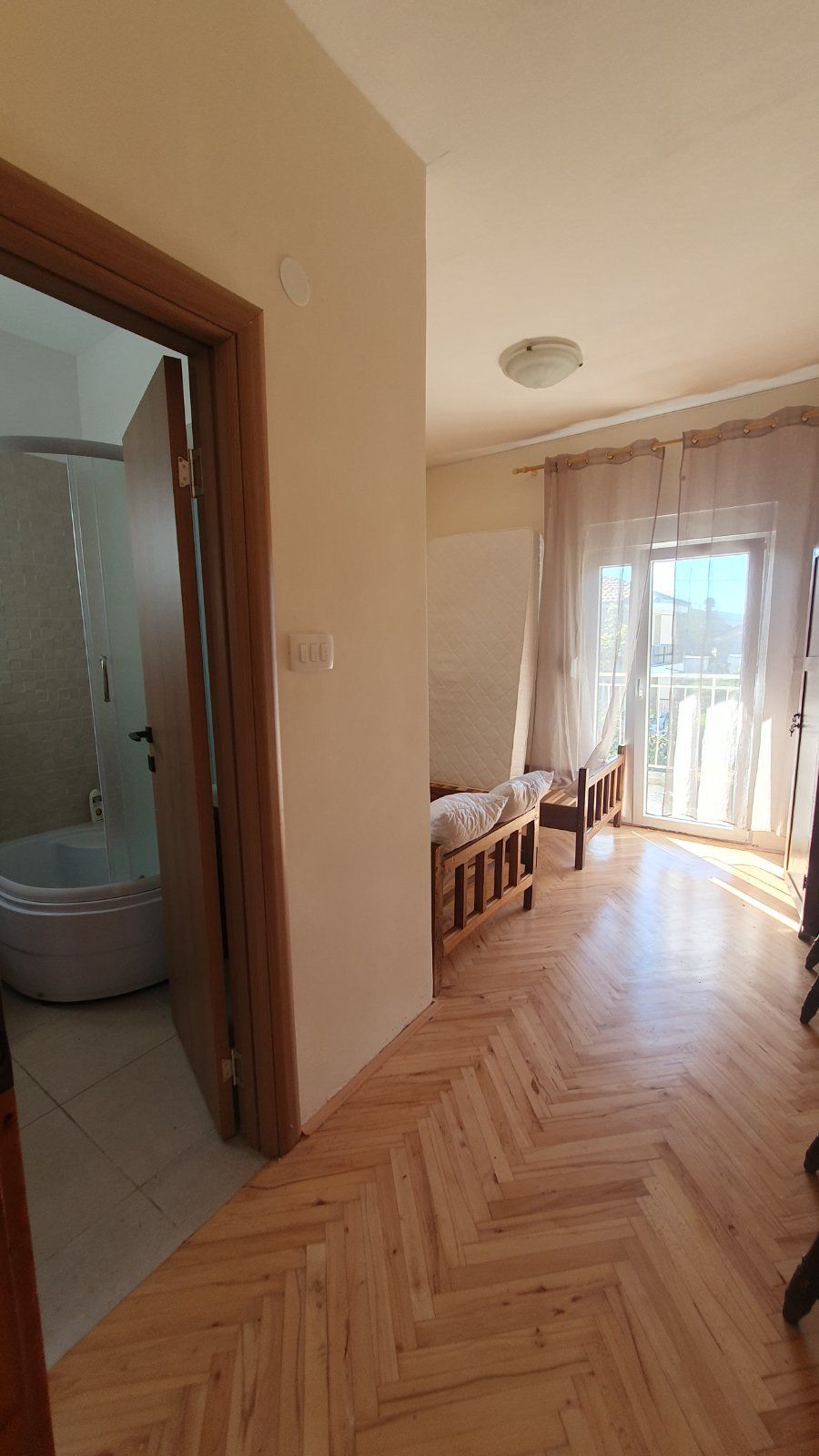 amforaproperty.com/Herceg Novi, Zelenika-Trospratna kuca 450m2