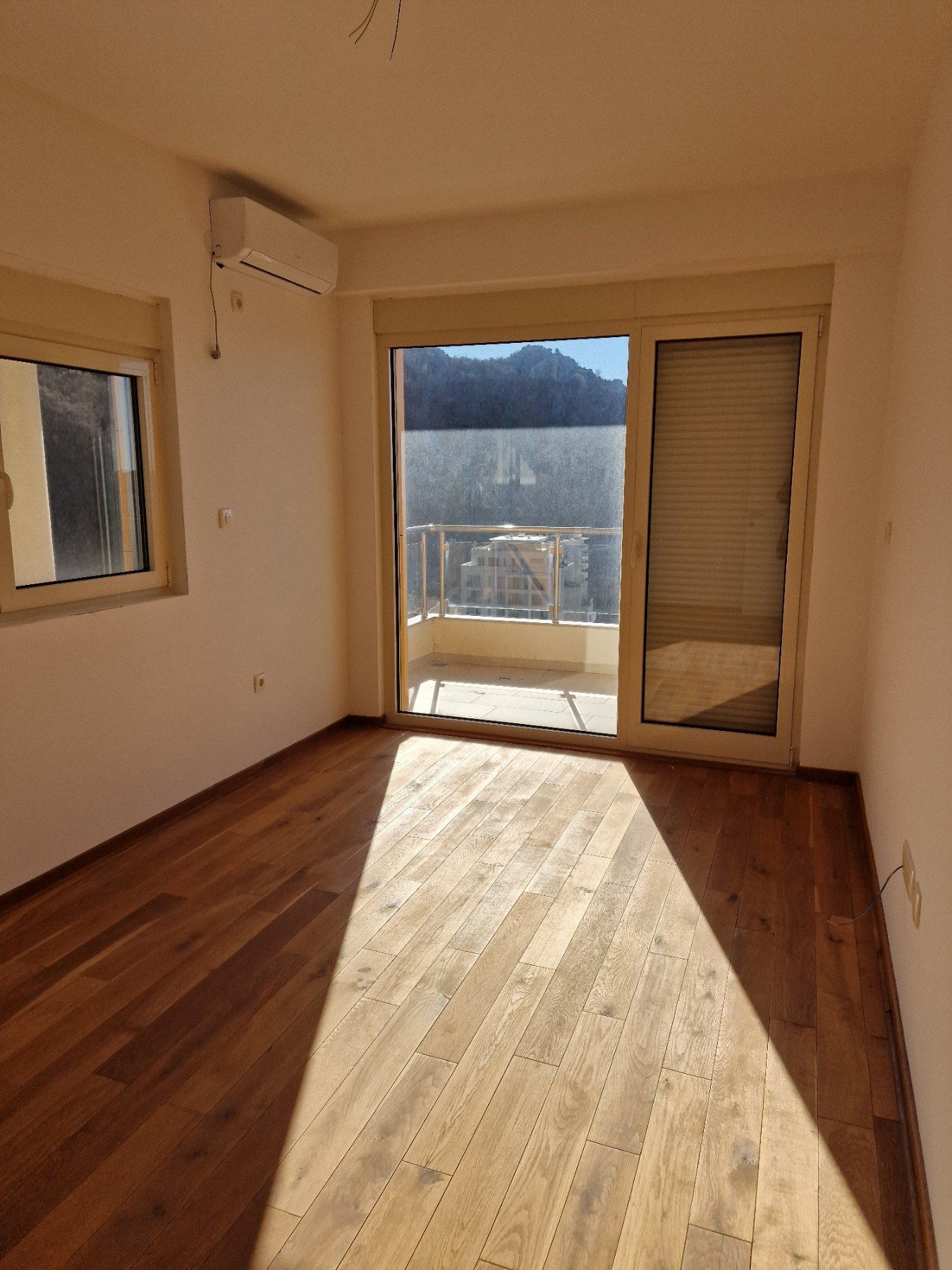 amforaproperty.com/Nov jednosoban stan 71m2 sa pogledom na more u Rafailovićima