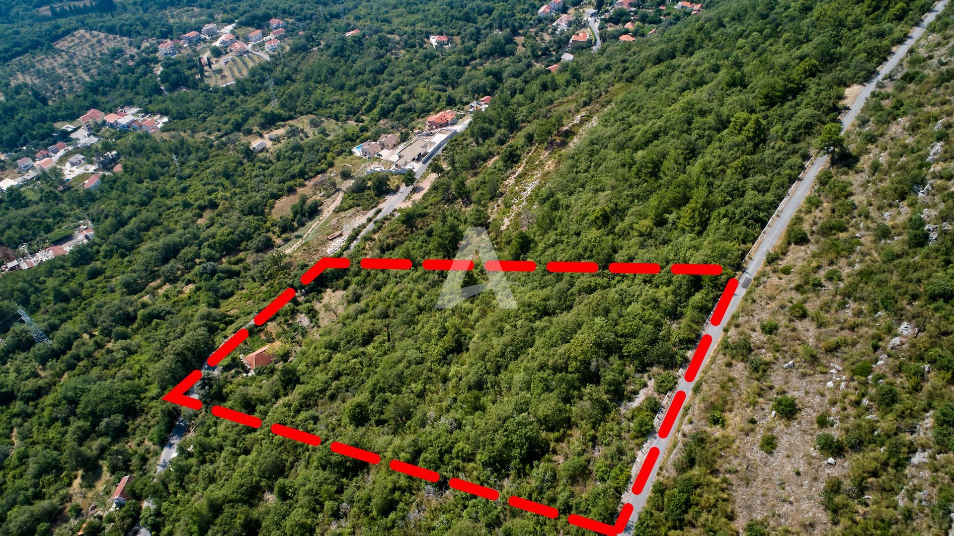amforaproperty.com/Građevinsko zemljište 13,320m2 u Kavaču, Opština Kotor