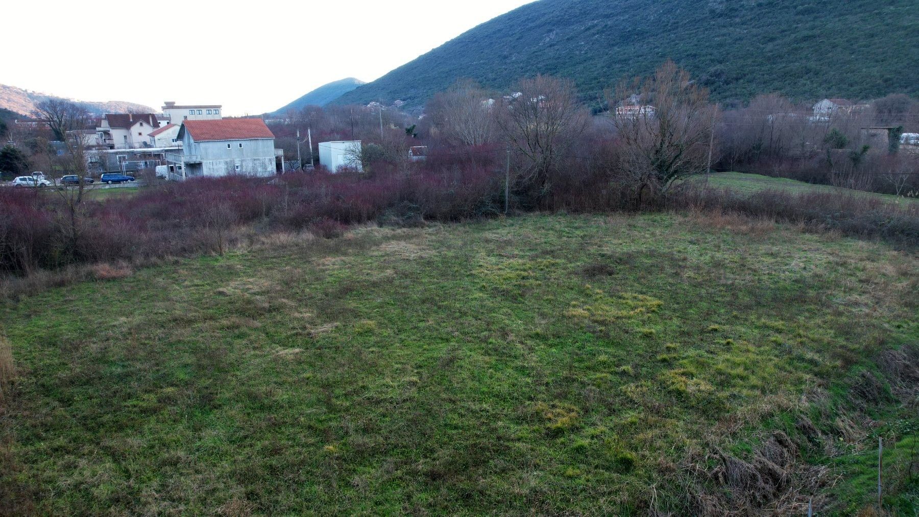 amforaproperty.com/Urbanizovan plac na magistralnom putu Budva-Tivat (Kovačko Polje)