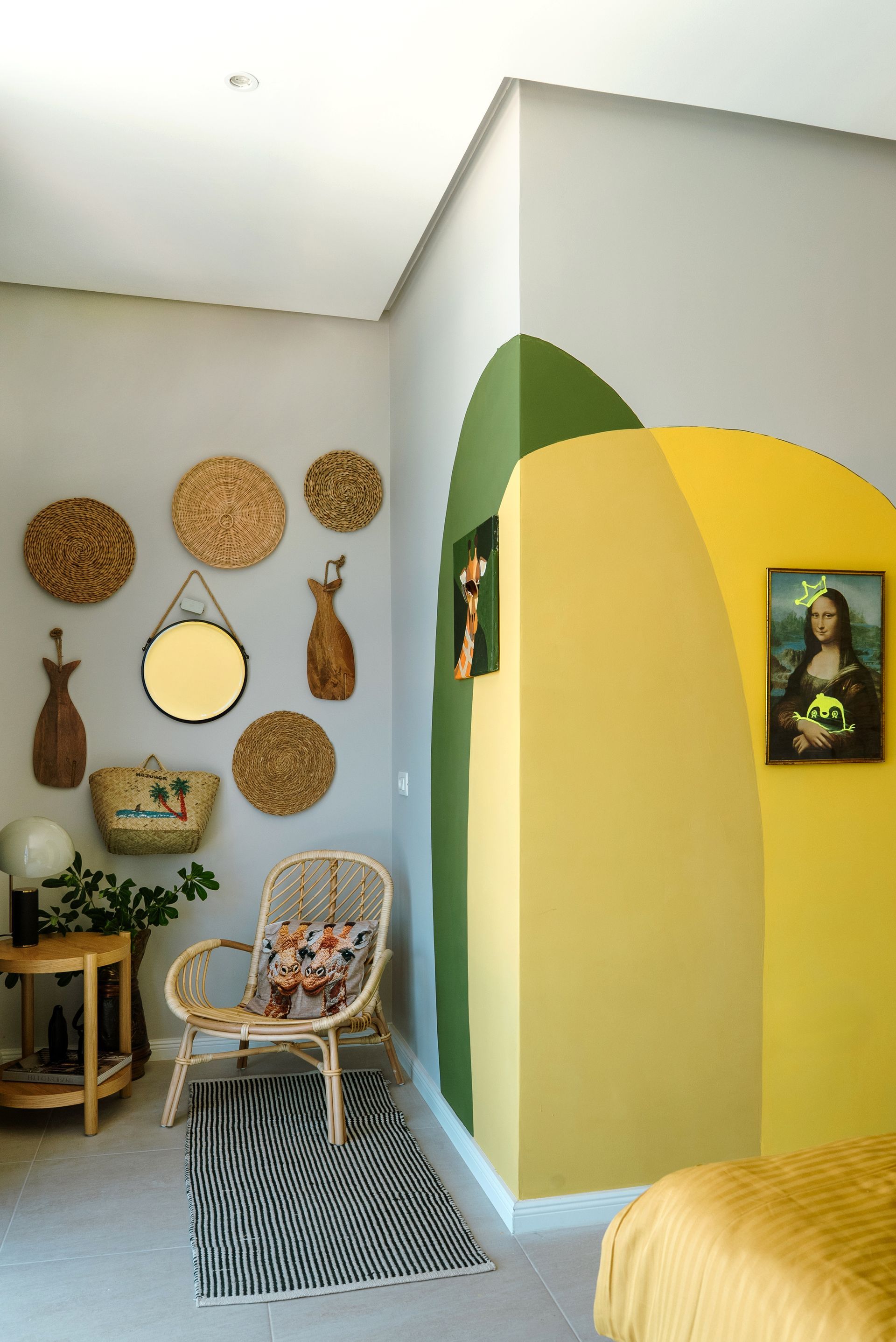 Luksuzna vila 200 m² sa bazenom i panoramskim pogledom – luksuzna nekretnina na samoj obali mora - Amfora Real Estate