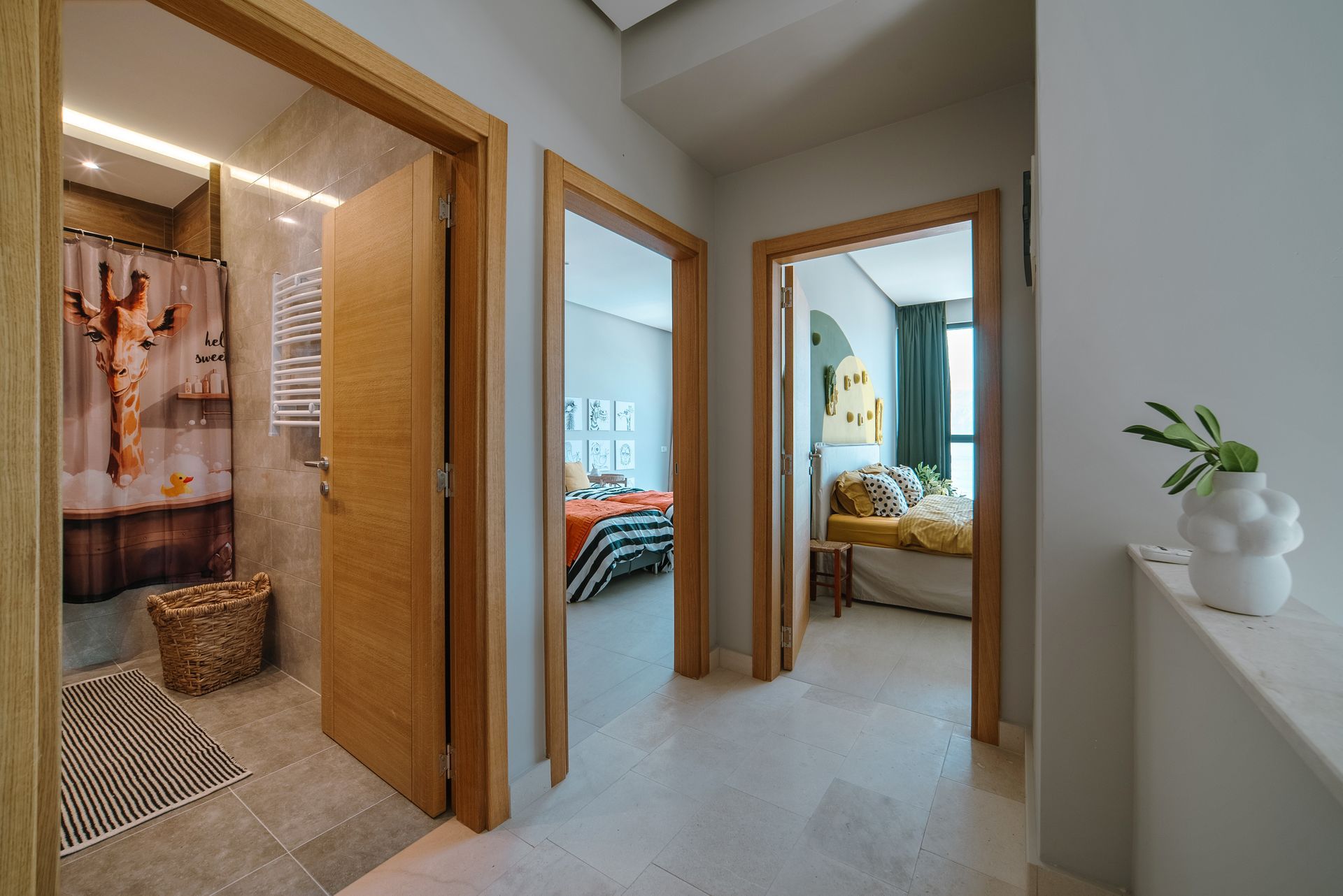 Luksuzna vila 200 m² sa bazenom i panoramskim pogledom – luksuzna nekretnina na samoj obali mora - Amfora Real Estate