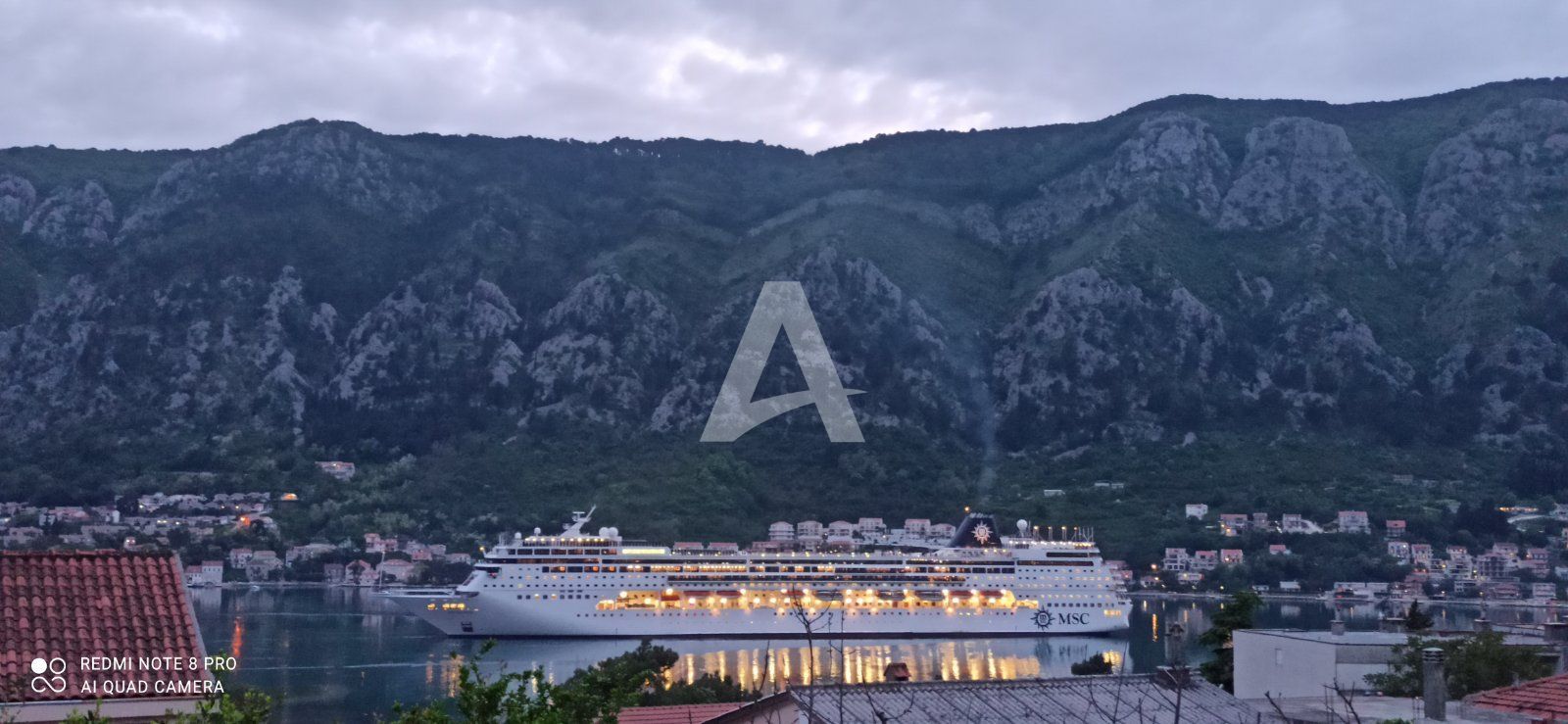 amforaproperty.com/Namesten dvosoban stan sa pogledom na more,Kotor.