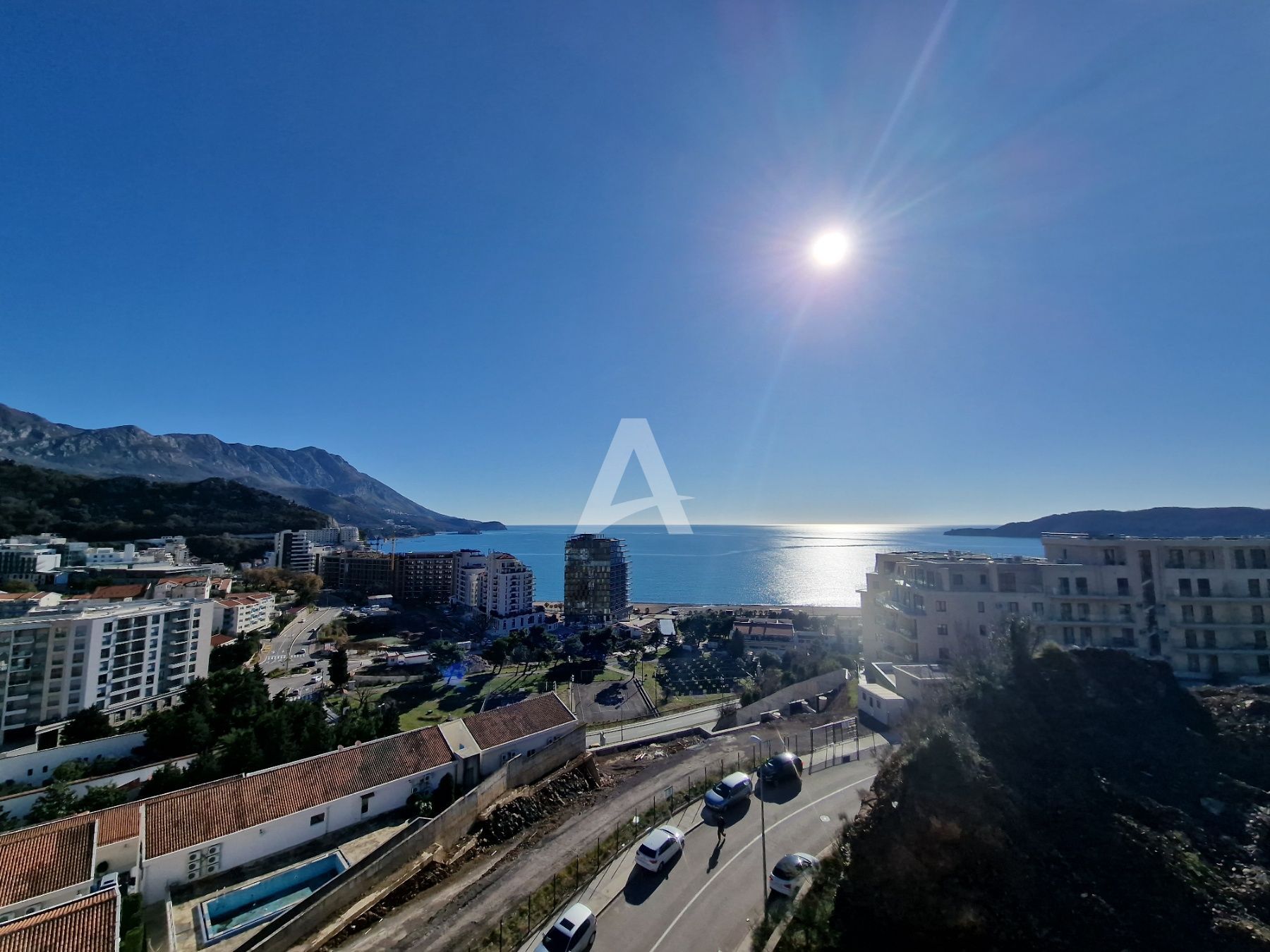 amforaproperty.com/Moderan studio apartman sa pogledom na more i garaznim mestom, Anatolia, Bečići (na duzi period)