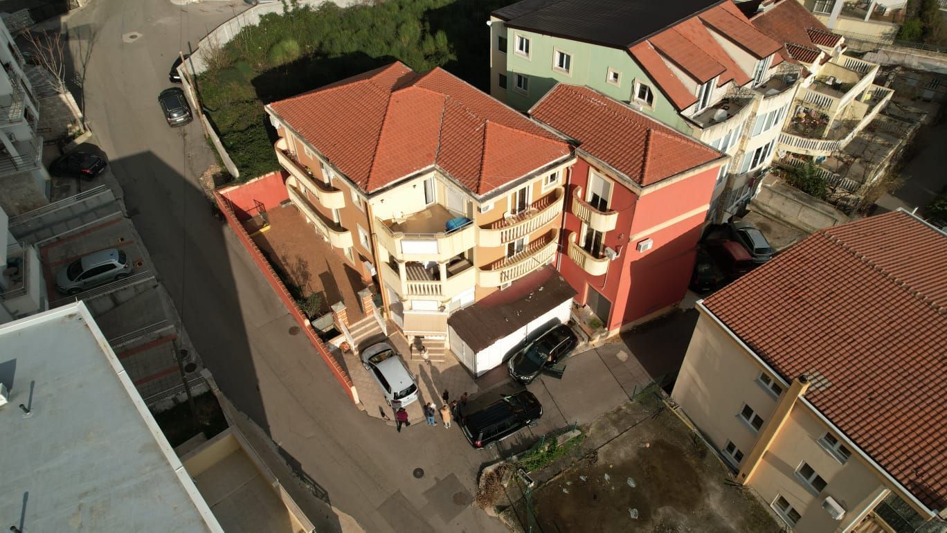 amforaproperty.com/Budva,Lazi-Trosoban stan 148m2 sa pogledom na more