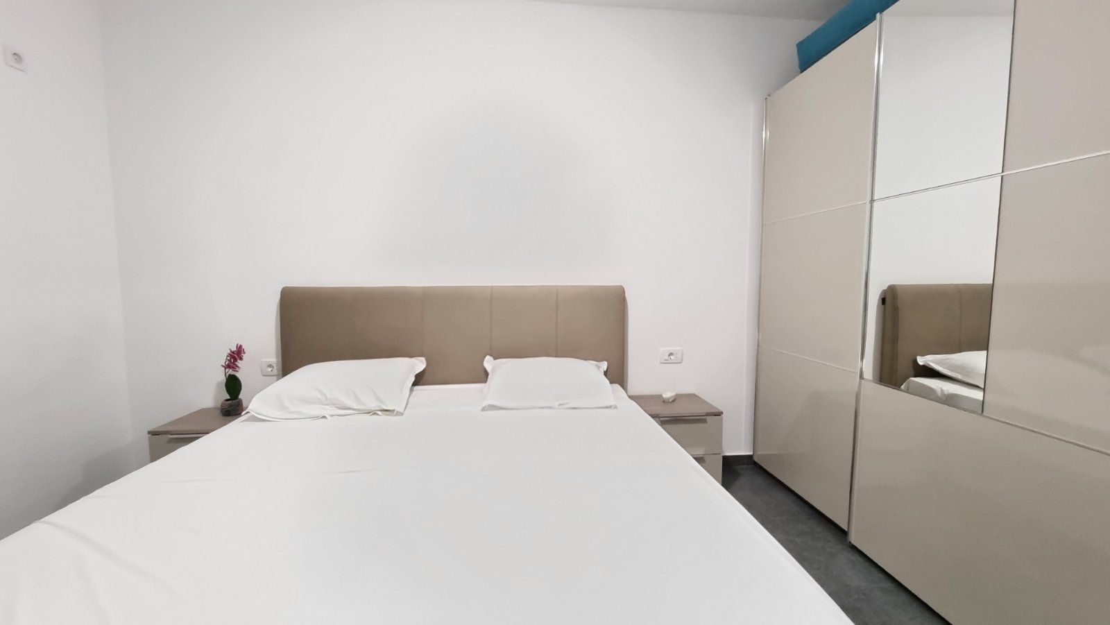 Jednosoban namesten stan,Lastva Grbaljska (na duzi period) - Amfora Real Estate