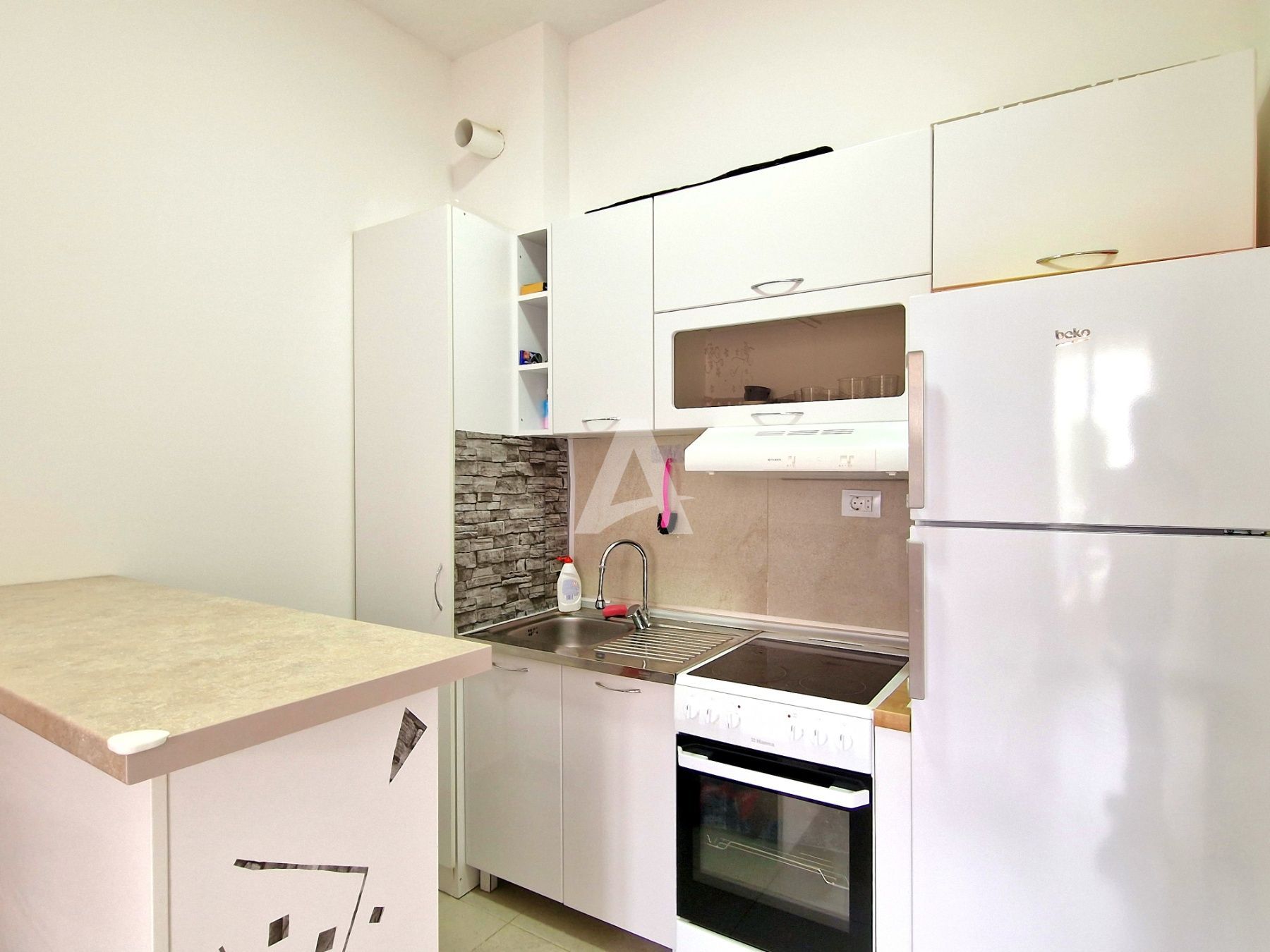 One bedroom modern furnished apartment in an attractive location, Budva ...