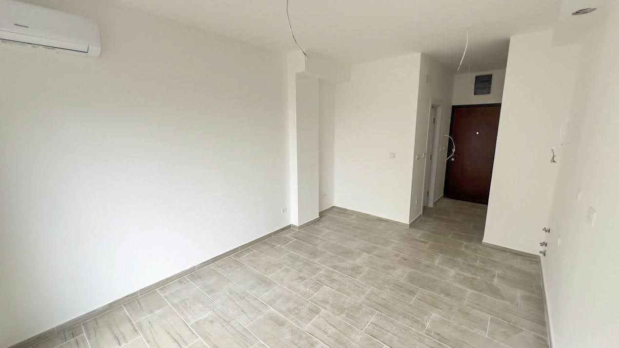 amforaproperty.com/Studio apartman 20m2 u kompleksu sa Bazenom, Teretanom i Dodatnim Pogodnostima u Bečićima