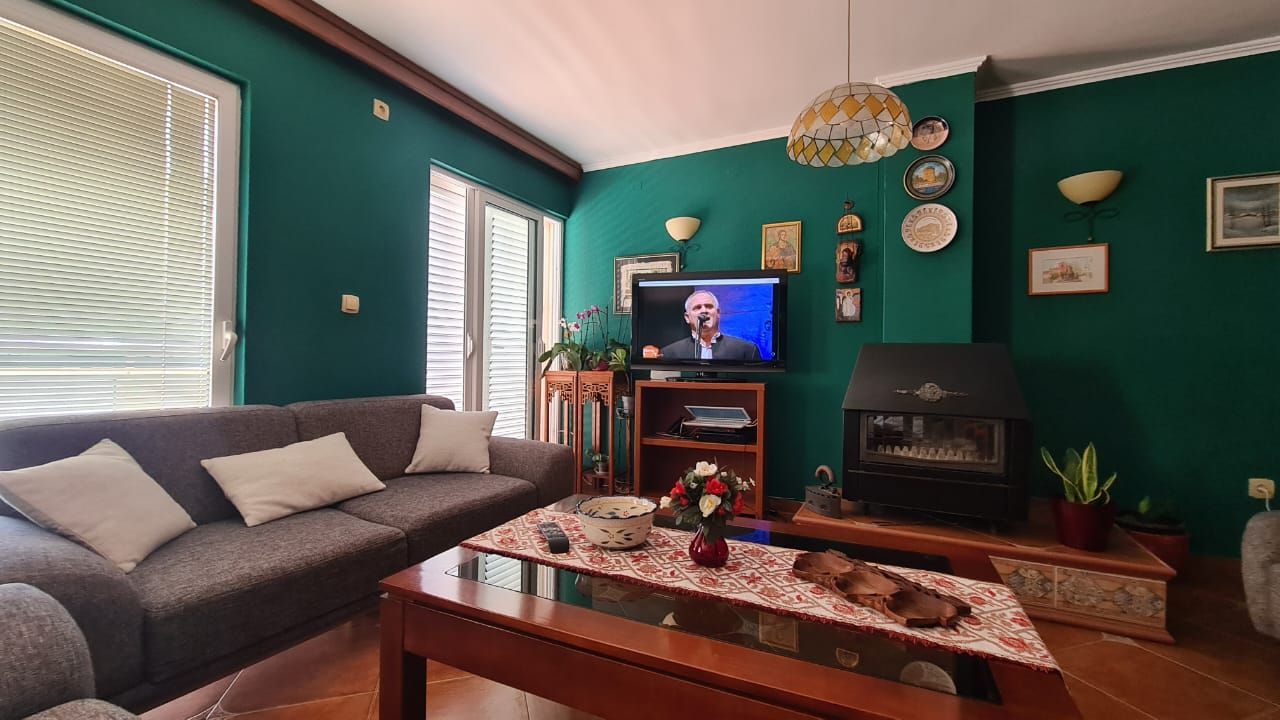 amforaproperty.com/Trosoban stan 86m2 u centru Budve,podrucje Gospostina