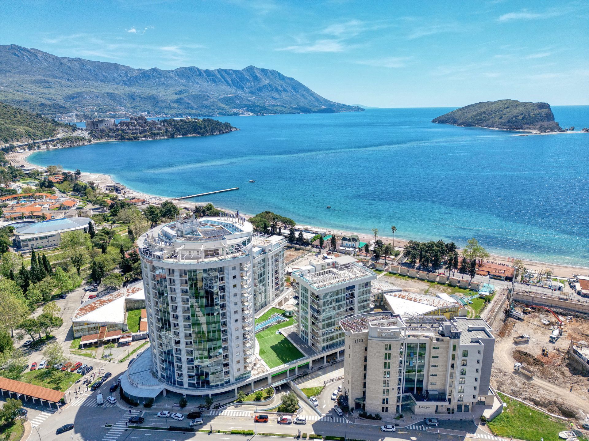 amforaproperty.com/Dvosoban stan 77m2 sa direktnim pogledom na more,Tre Canne,Budva (Bez plaćanja poreza na prenos od 3%)