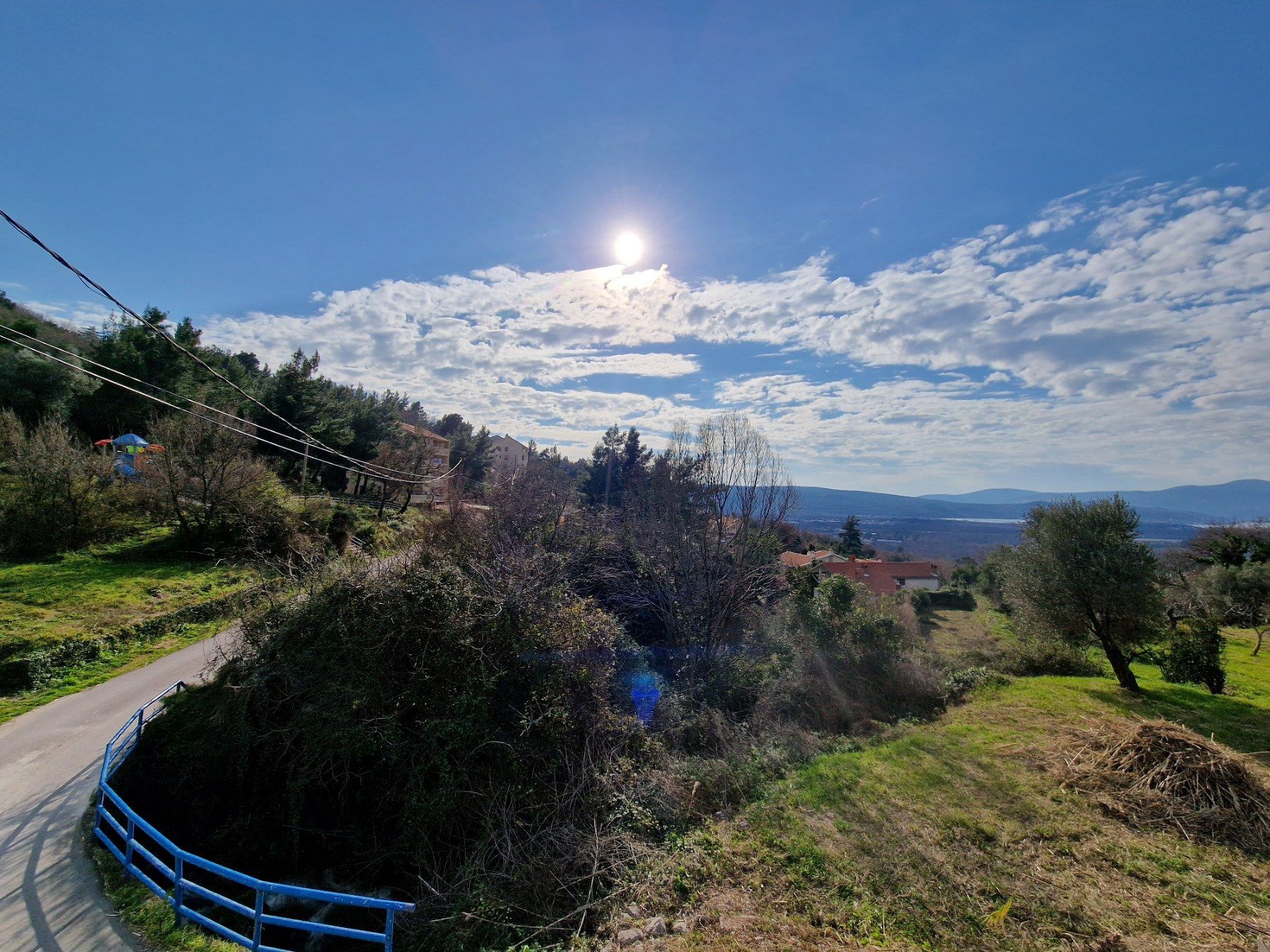 amforaproperty.com/Urbanizovan plac 1500m2 sa pogledom na more ,Kavac,Kotor