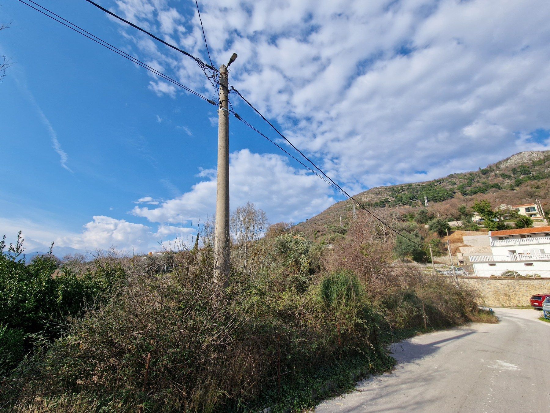 amforaproperty.com/Urbanizovan plac 1500m2 sa pogledom na more ,Kavac,Kotor