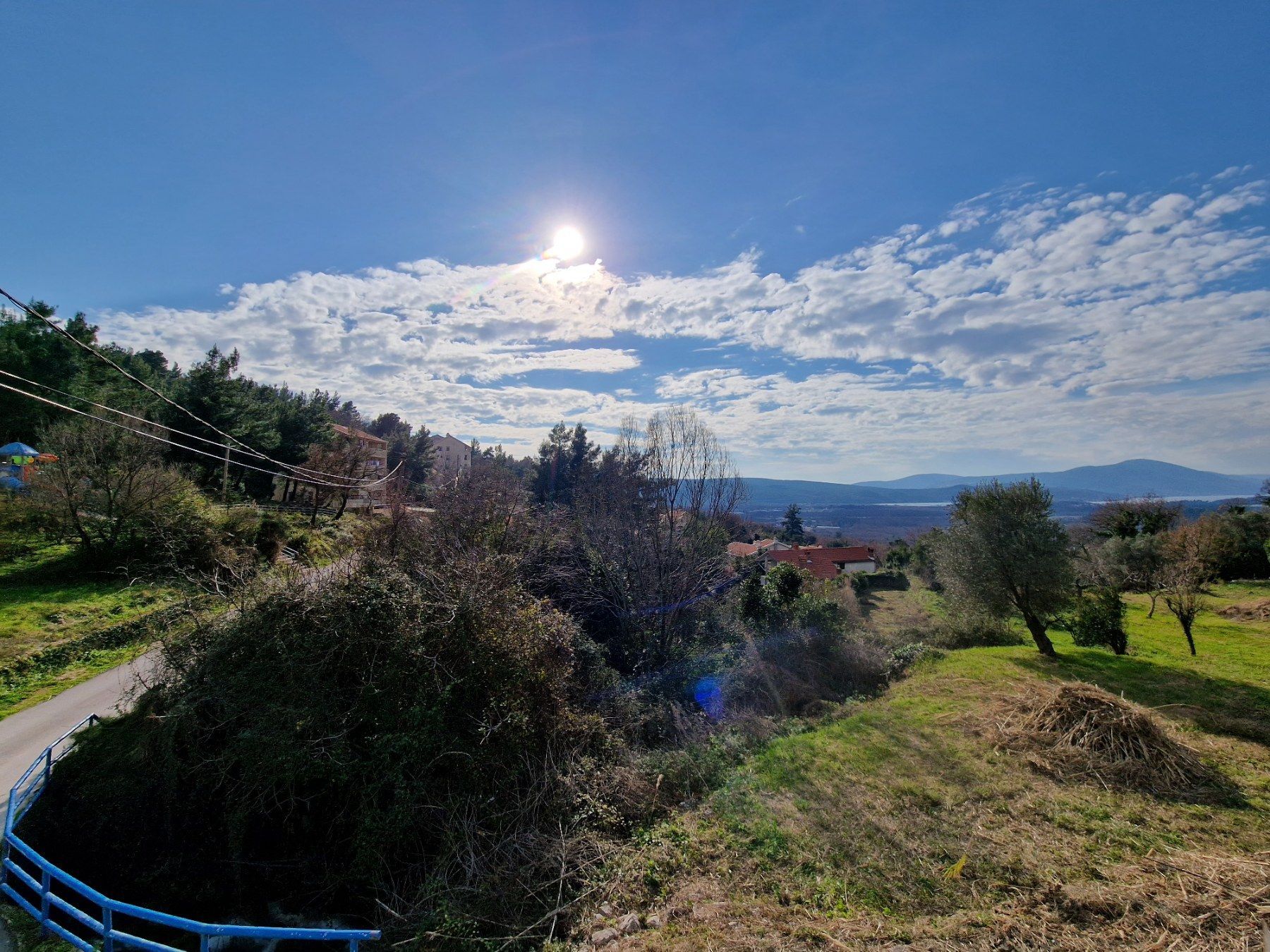 amforaproperty.com/Urbanizovan plac 1500m2 sa pogledom na more ,Kavac,Kotor