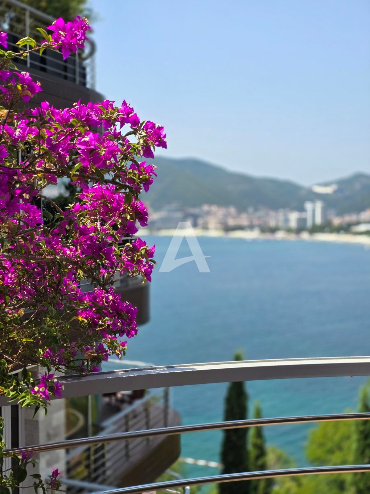 amforaproperty.com/Luksuzan Dvosoban Apartman sa Pogledom na More - DUKLEY GARDENS,Budva (na period od 09.09-01.06.2025)