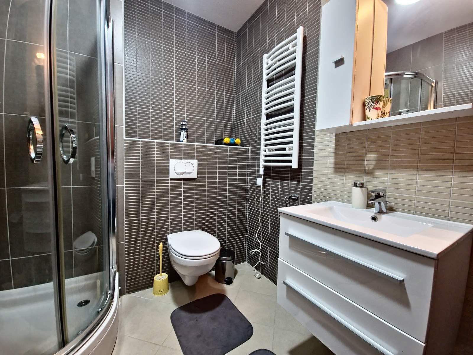 Izdavanje Studio apartmana sa pogledom na more, Anatolia, Bečići (na duzi period) - Amfora Real Estate