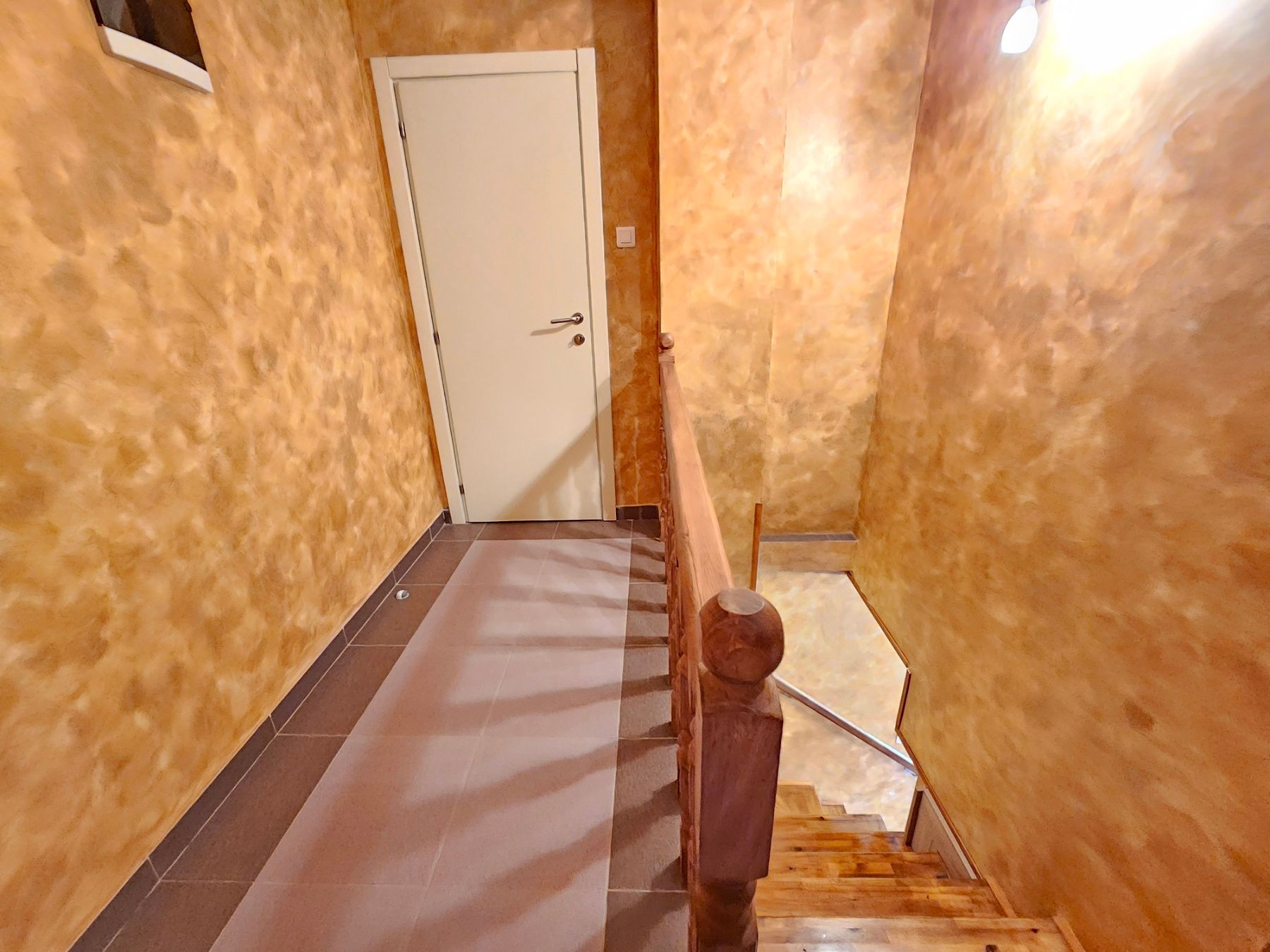 amforaproperty.com/Dvosoban duplex stan 91m2 u centru Budve,200m od mora