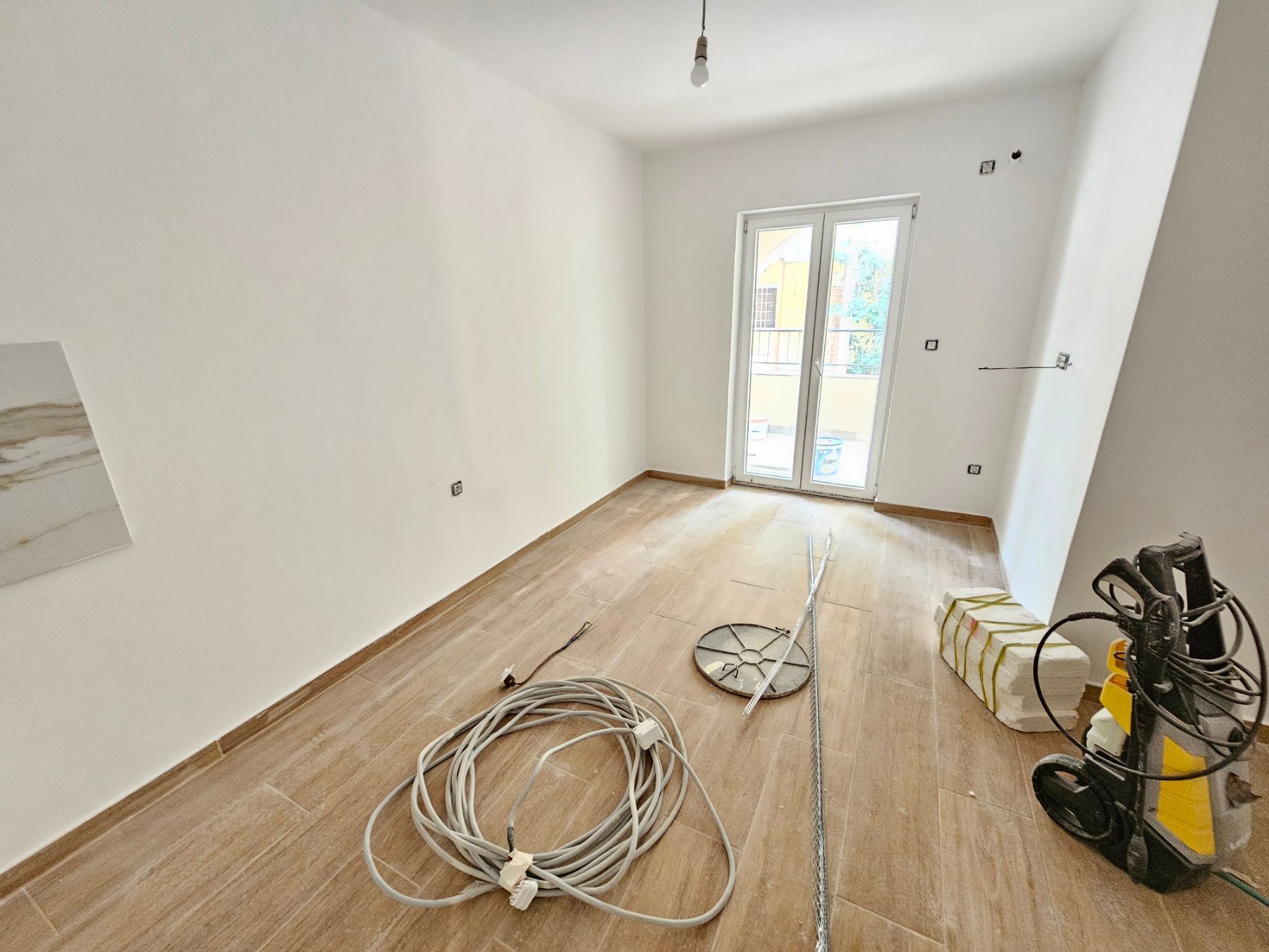 amforaproperty.com/Tri renovirana jednosobna apartmana 106m2 na atraktivnoj lokaciji u Budvi