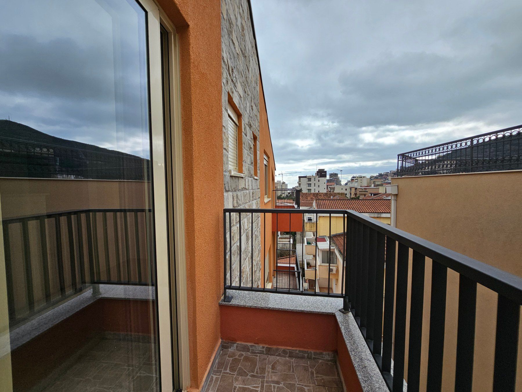 amforaproperty.com/Nov studio apartman 21m2 na atraktivnoj lokaciji,Budva