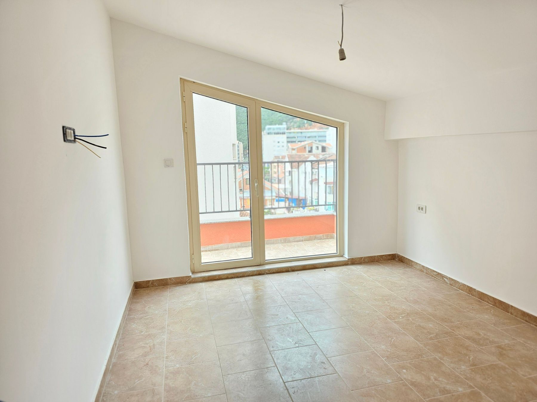 amforaproperty.com/Nov studio apartman 20m2 ,Budva (Bez plaćanja poreza na prenos od 3%)
