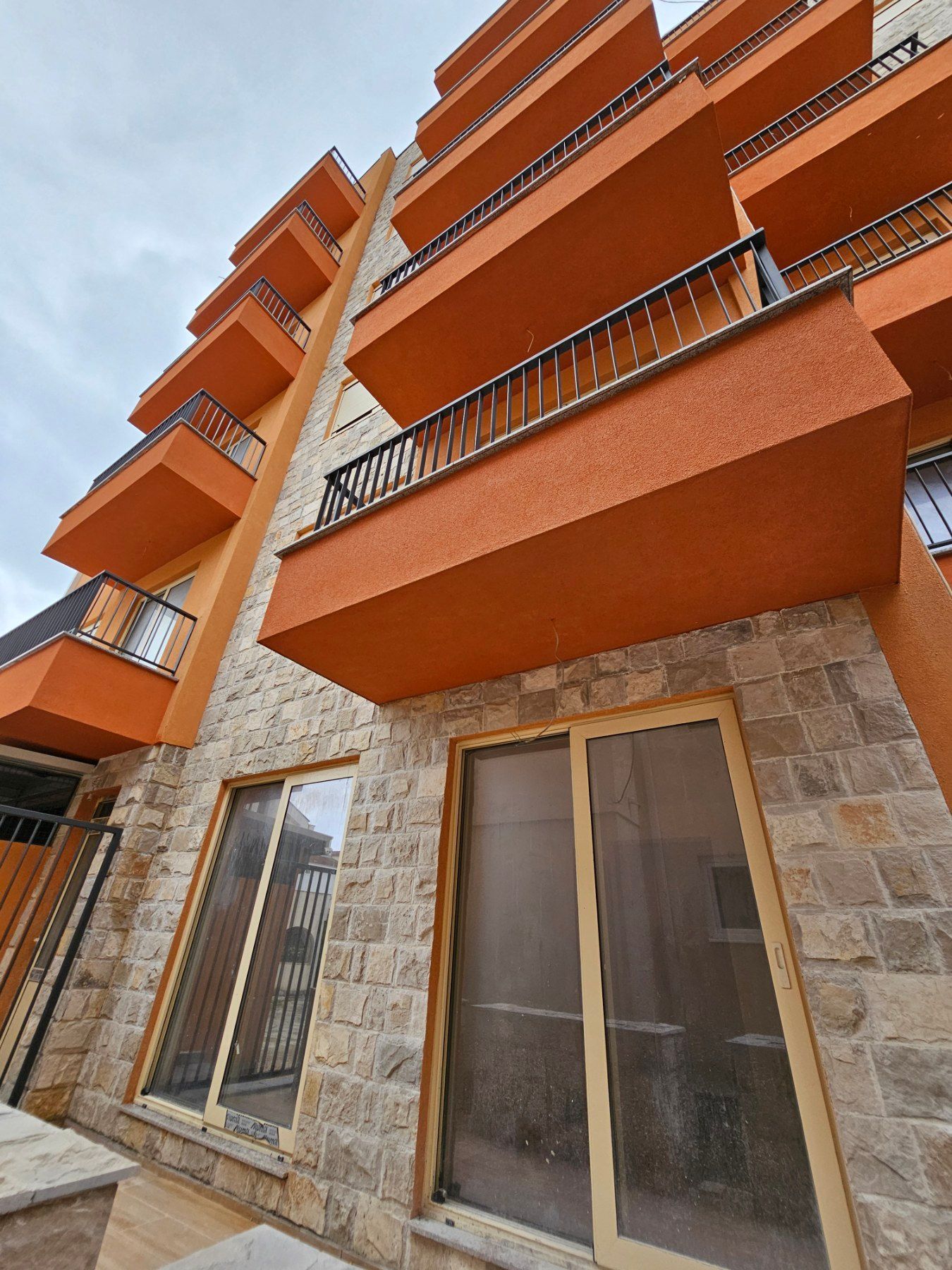 amforaproperty.com/Nov studio apartman 20m2 ,Budva (Bez plaćanja poreza na prenos od 3%)