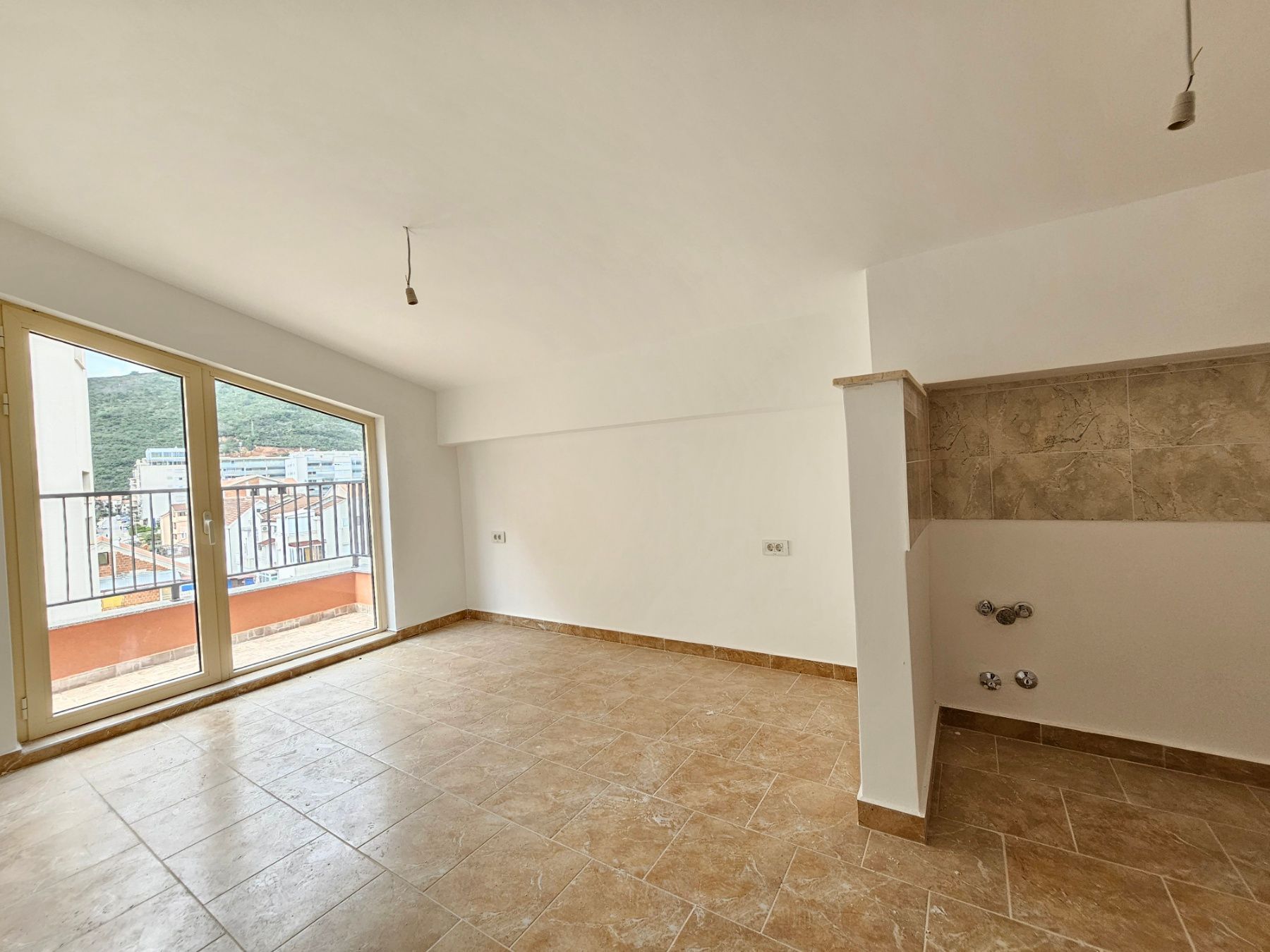 amforaproperty.com/Nov studio apartman 20m2 ,Budva (Bez plaćanja poreza na prenos od 3%)