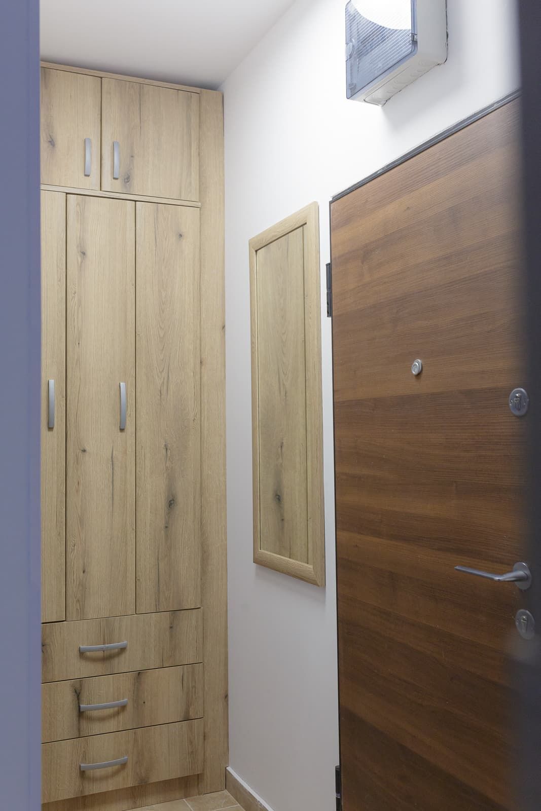 Namesten studio apartman na atraktivnoj lokaciji u Budvi (na duzi period) - Amfora Real Estate