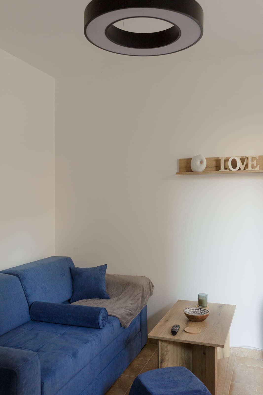 Namesten studio apartman na atraktivnoj lokaciji u Budvi (na duzi period) - Amfora Real Estate