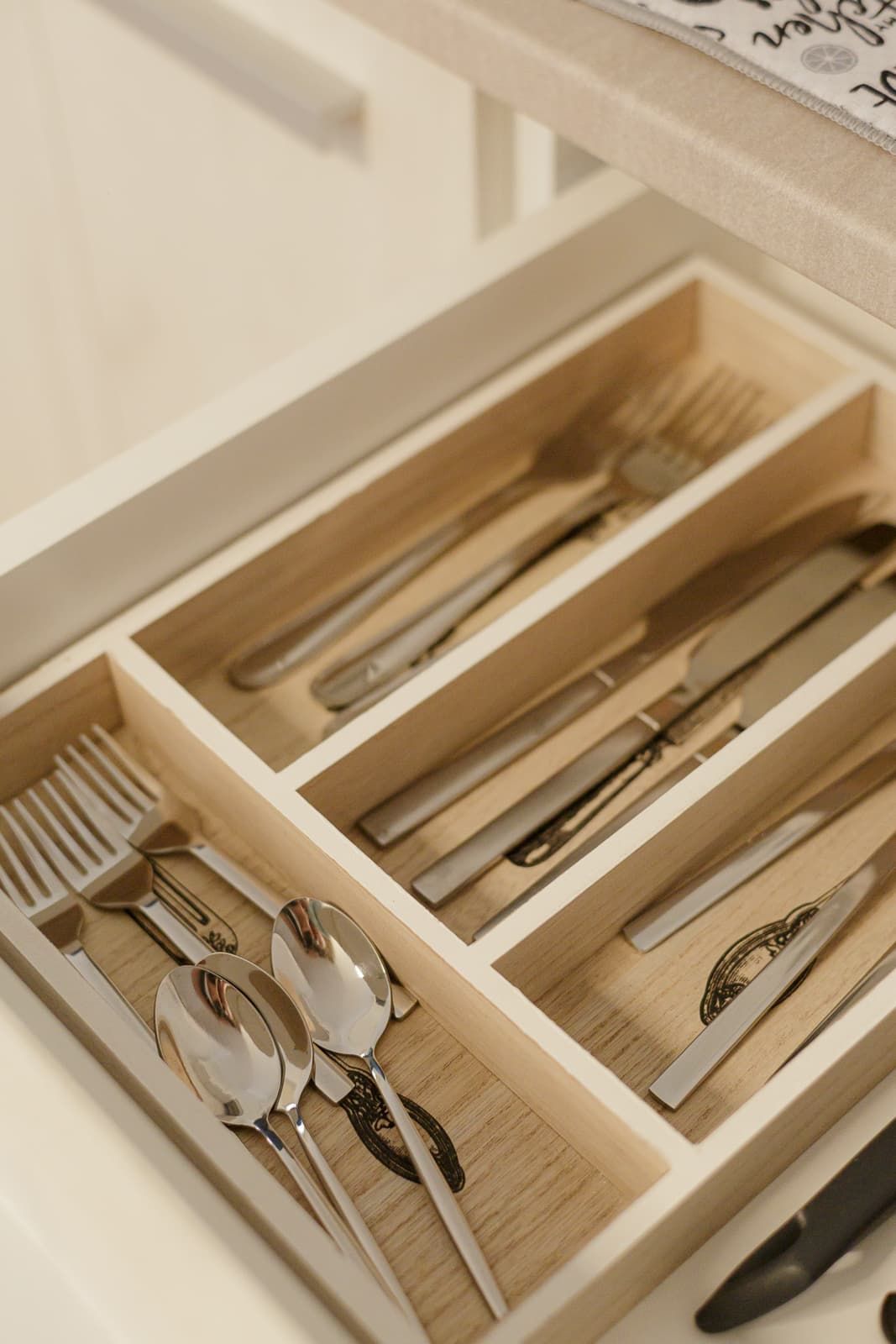 Namesten studio apartman na atraktivnoj lokaciji u Budvi (na duzi period) - Amfora Real Estate