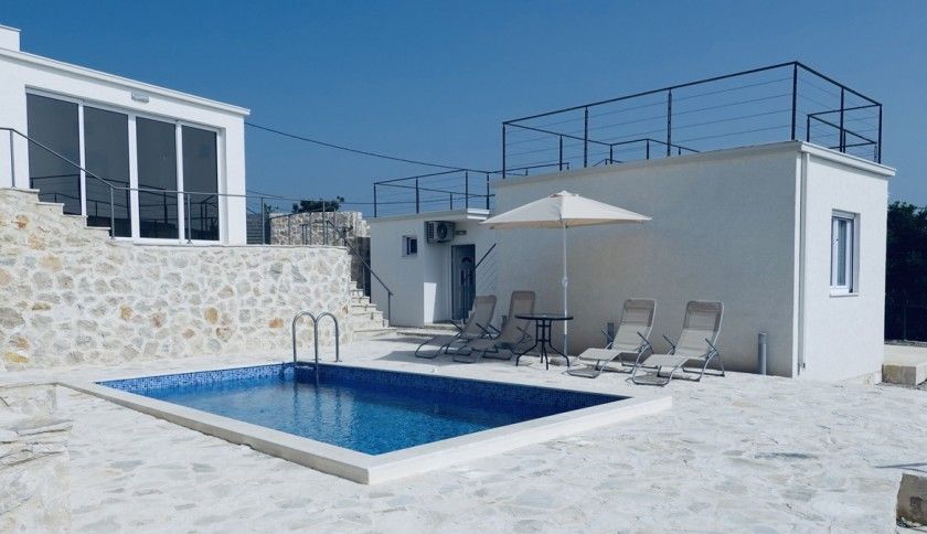 amforaproperty.com/Kuće sa pogledom na more,Dobre Vode,Bar