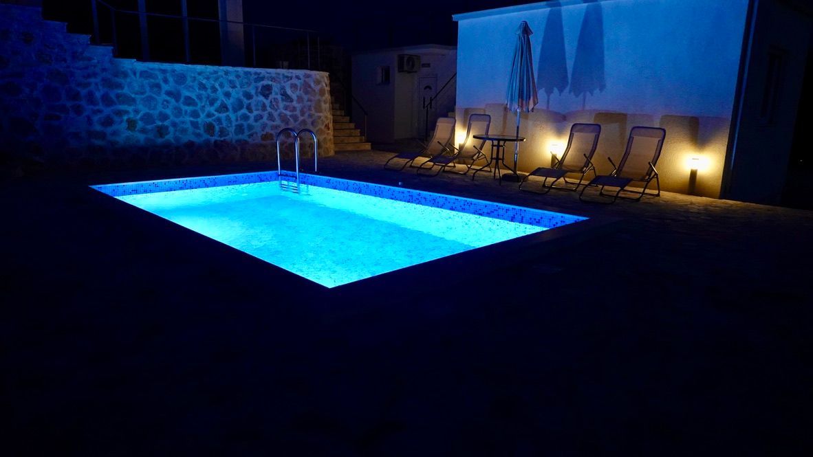 amforaproperty.com/Kuće sa pogledom na more,Dobre Vode,Bar