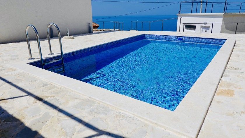 amforaproperty.com/Kuće sa pogledom na more,Dobre Vode,Bar