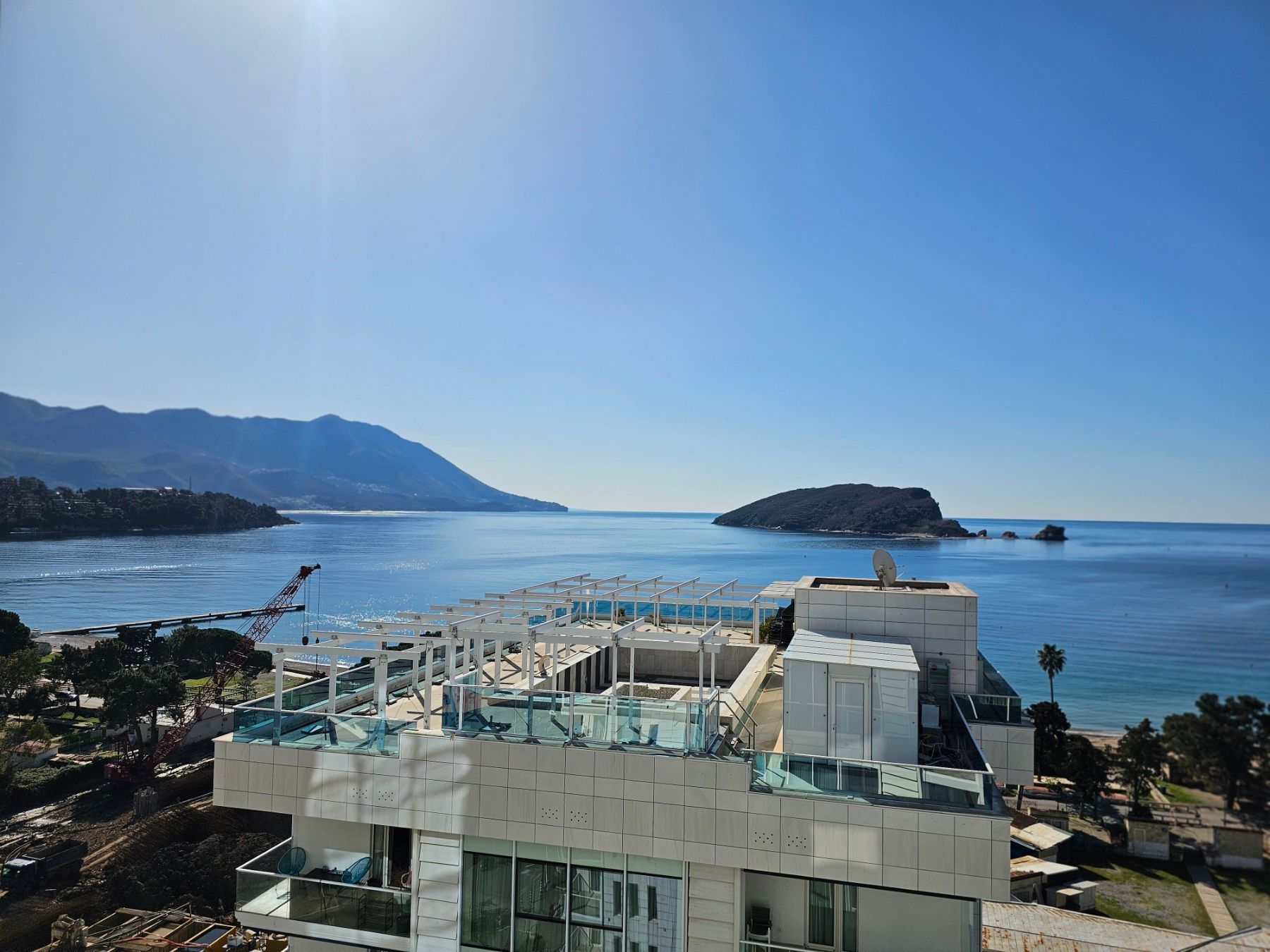 amforaproperty.com/Tre Canne,Budva-Dvosoban stan 77m2 sa pogledom na more