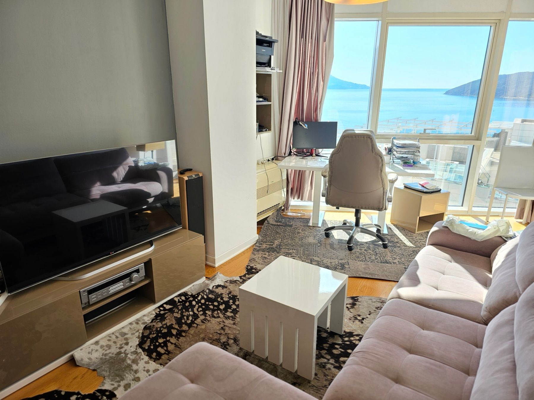 amforaproperty.com/Tre Canne,Budva-Dvosoban stan 77m2 sa pogledom na more