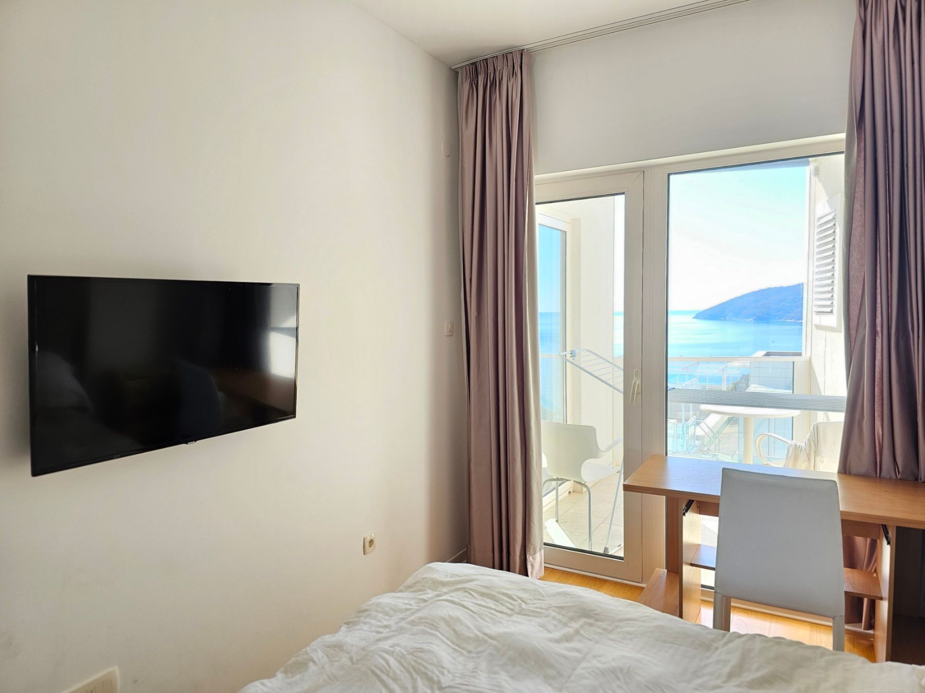 amforaproperty.com/Tre Canne,Budva-Dvosoban stan 77m2 sa pogledom na more