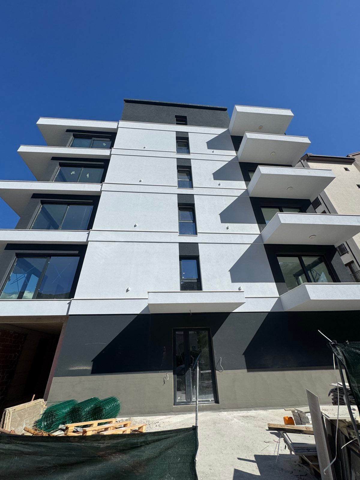 Prodaja Stanova u Izgradnji u Centru Budve-Dvosoban 70.33m2 - Amfora Real Estate