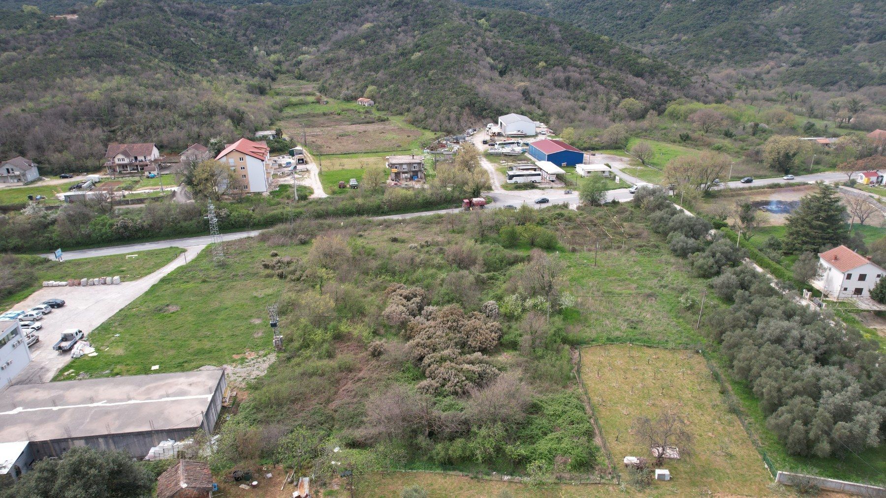 amforaproperty.com/Urbanizovani Plac od 4752m² na Atraktivnoj Lokaciji u Radanovićima, Kotor