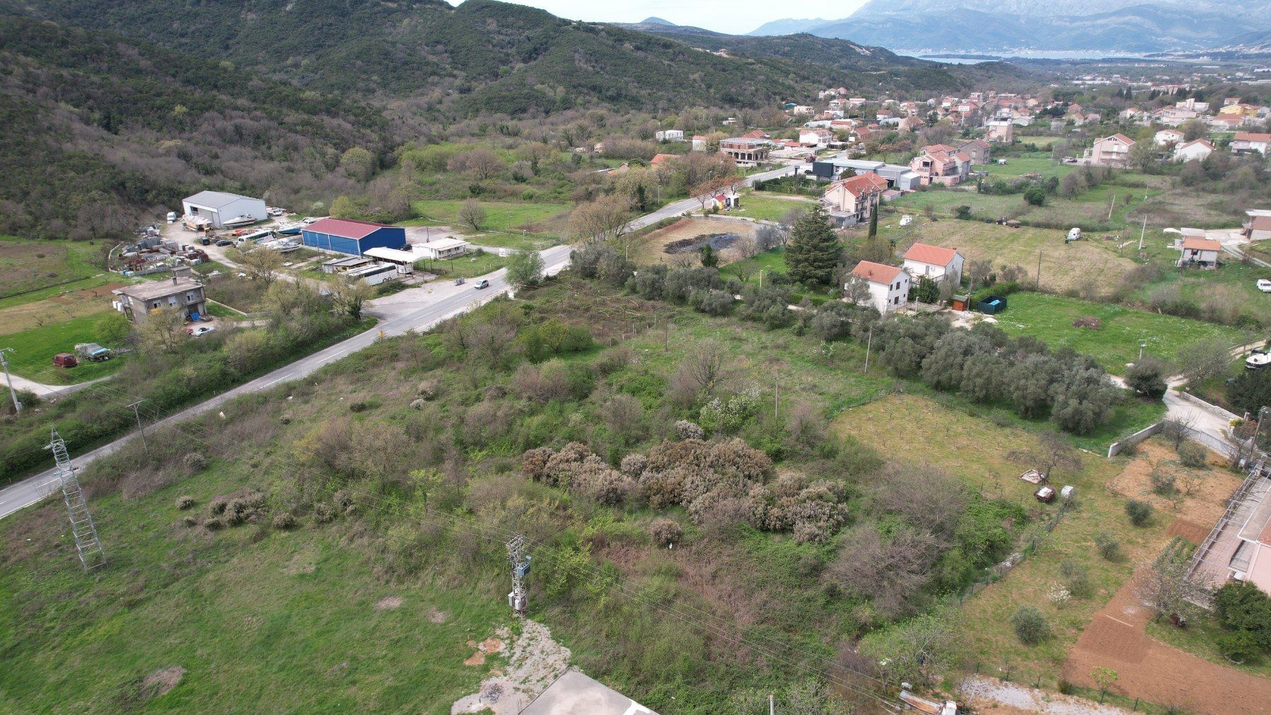 amforaproperty.com/Urbanizovani Plac od 4752m² na Atraktivnoj Lokaciji u Radanovićima, Kotor