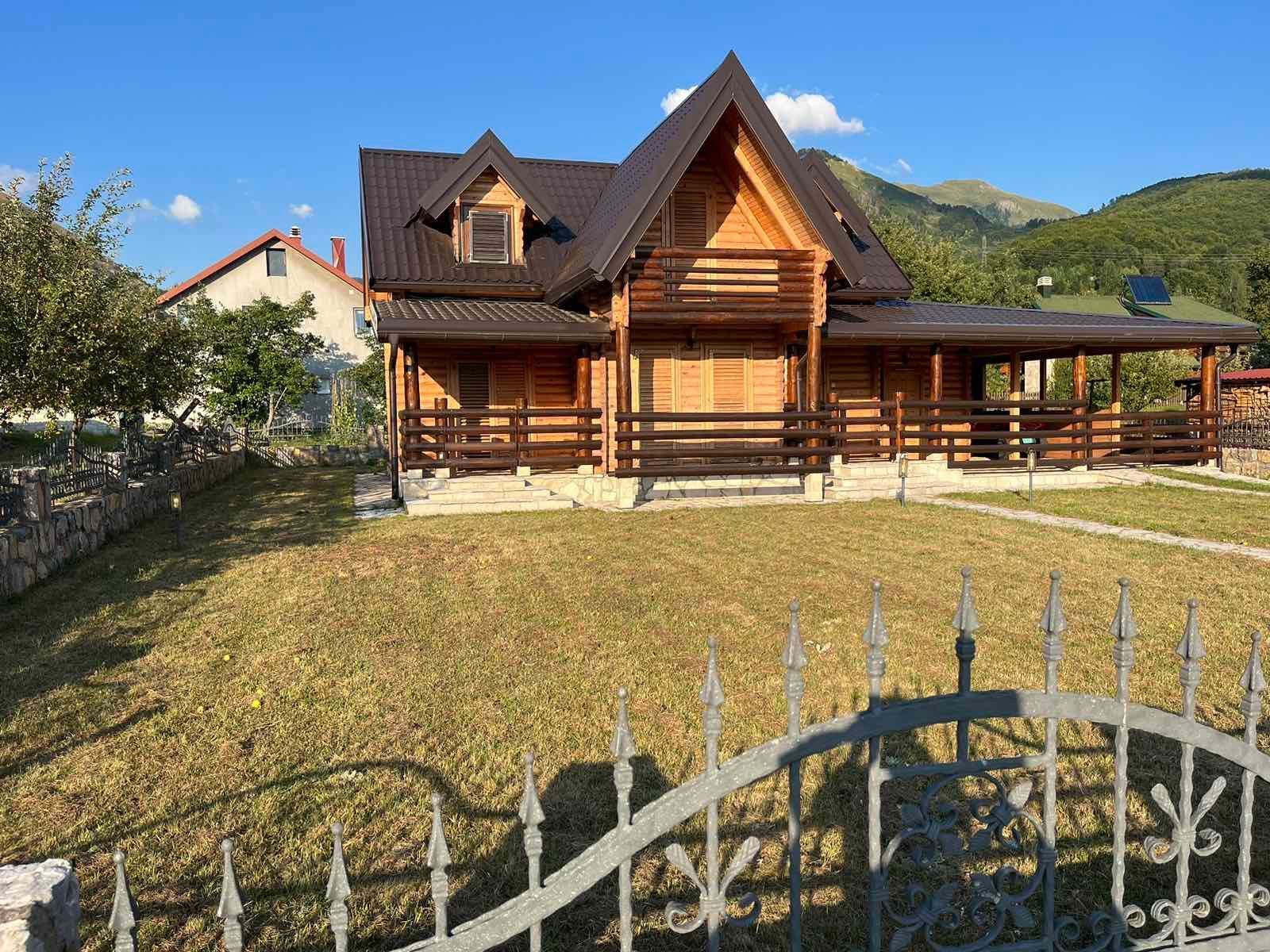 amforaproperty.com/Kolasin-Planinska kuca 180m2 na atraktivnoj lokaciji