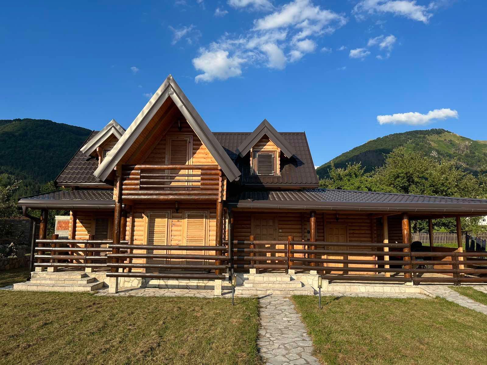 amforaproperty.com/Kolasin-Planinska kuca 180m2 na atraktivnoj lokaciji